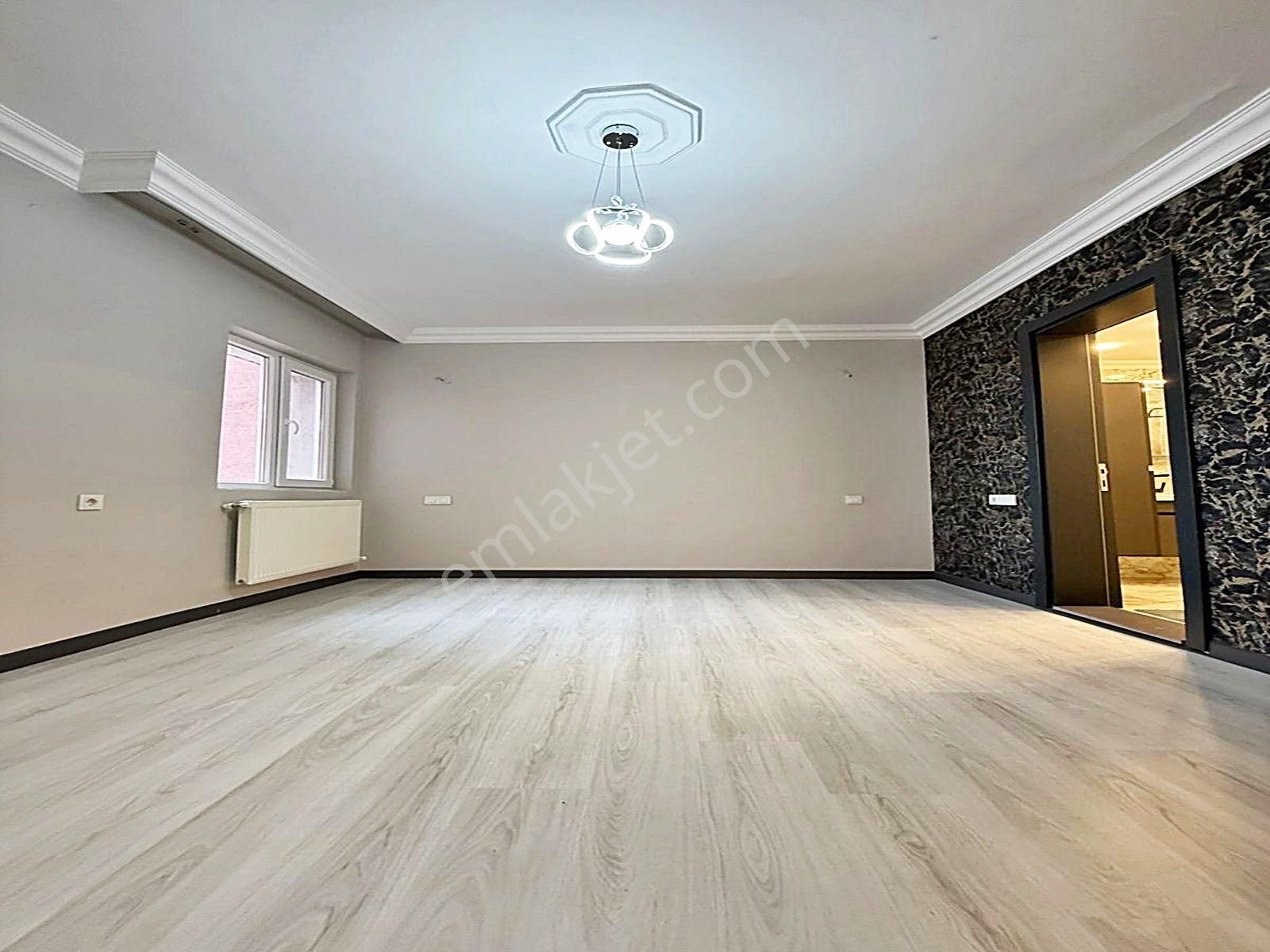 Beylikdüzünde Site İçinde Ultra Lüks Yapımlı 3+1 Satılık Daire !!! - Görsel 17