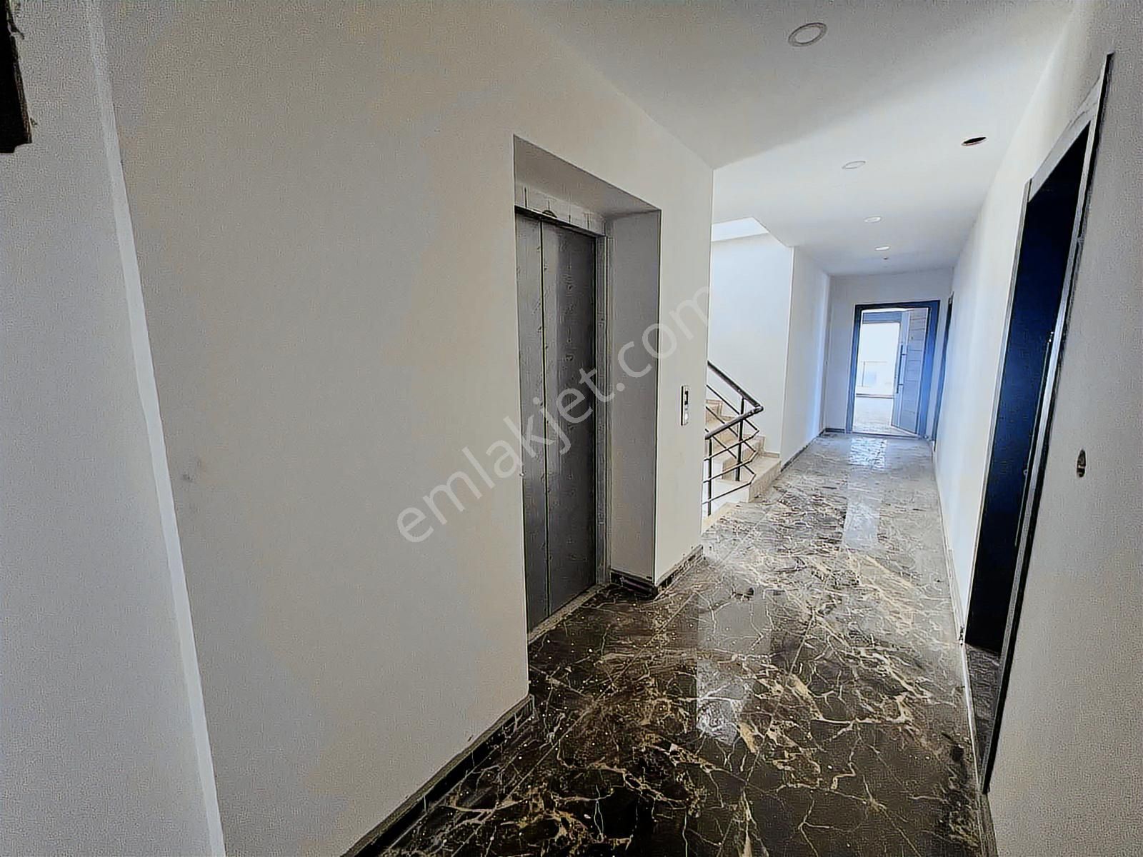 Cumhuriyet Mahallesinde Satılık Ful Aktiviteli 2+1 Dublek Daire - Görsel 3