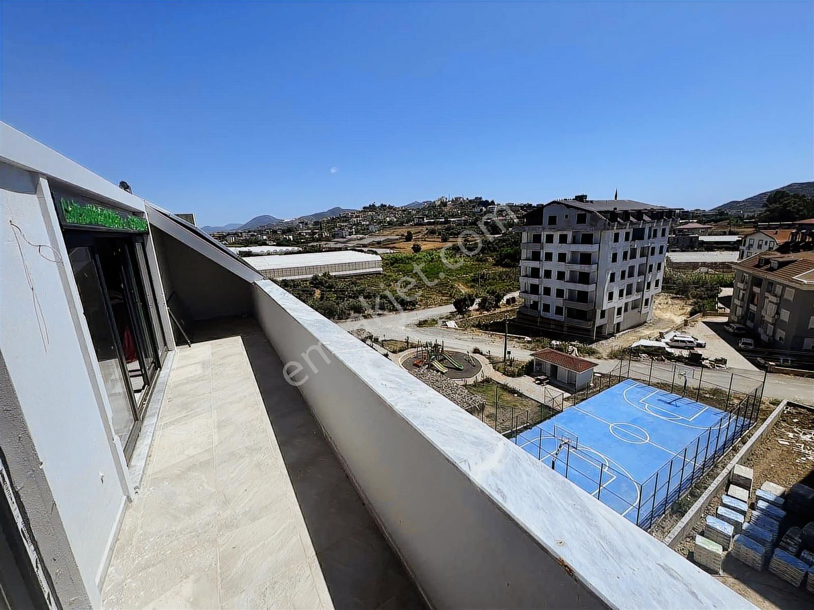 Cumhuriyet Mahallesinde Satılık Ful Aktiviteli 2+1 Dublek Daire