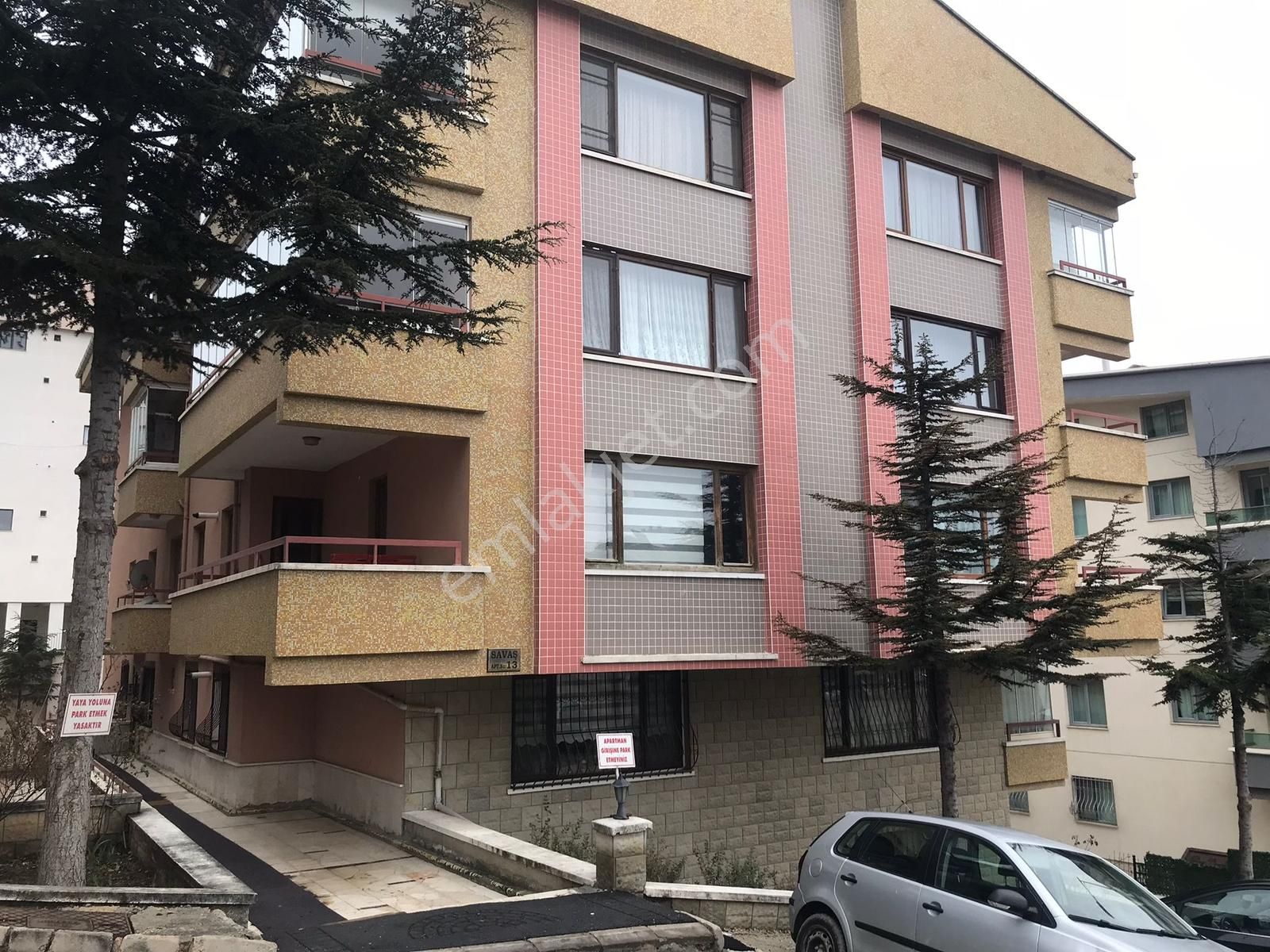 Çankaya Yıldız Kule Arkası Vadi Cepheli Keyifli Bahçe Katı 4+1 - Görsel 11