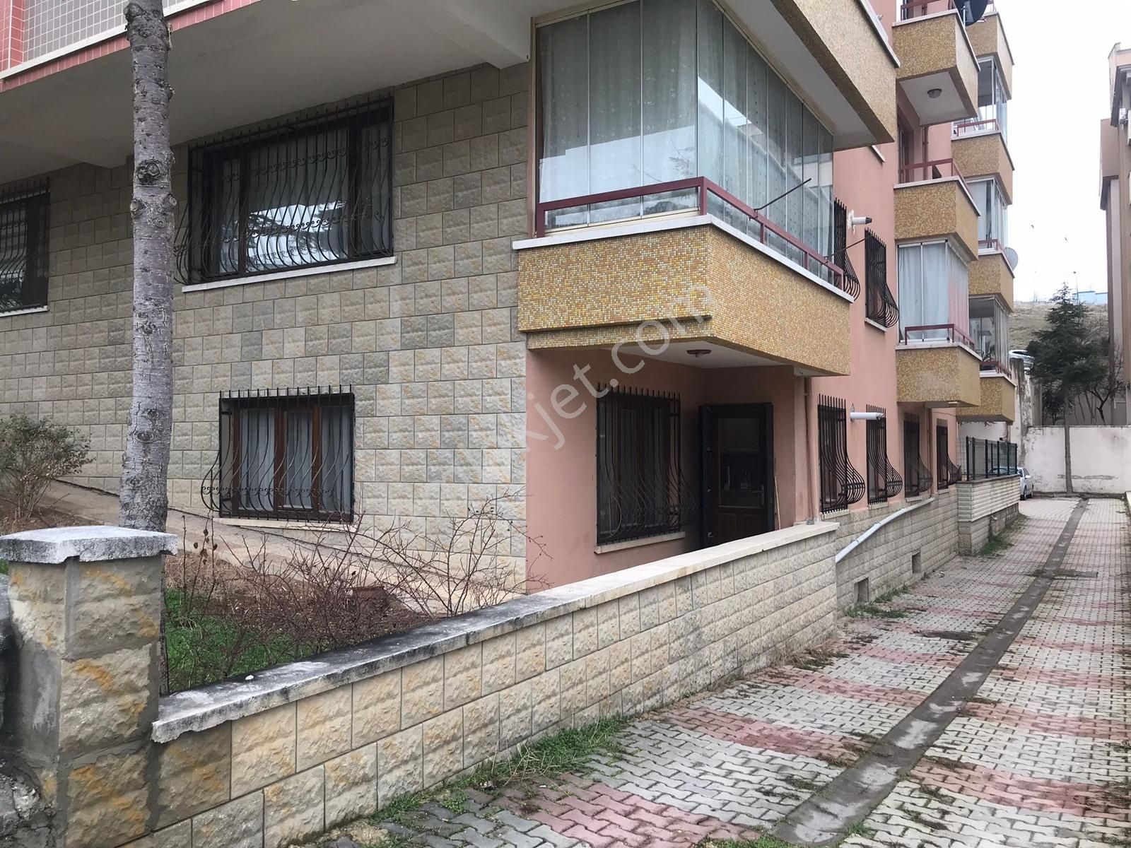 Çankaya Yıldız Kule Arkası Vadi Cepheli Keyifli Bahçe Katı 4+1 - Görsel 20