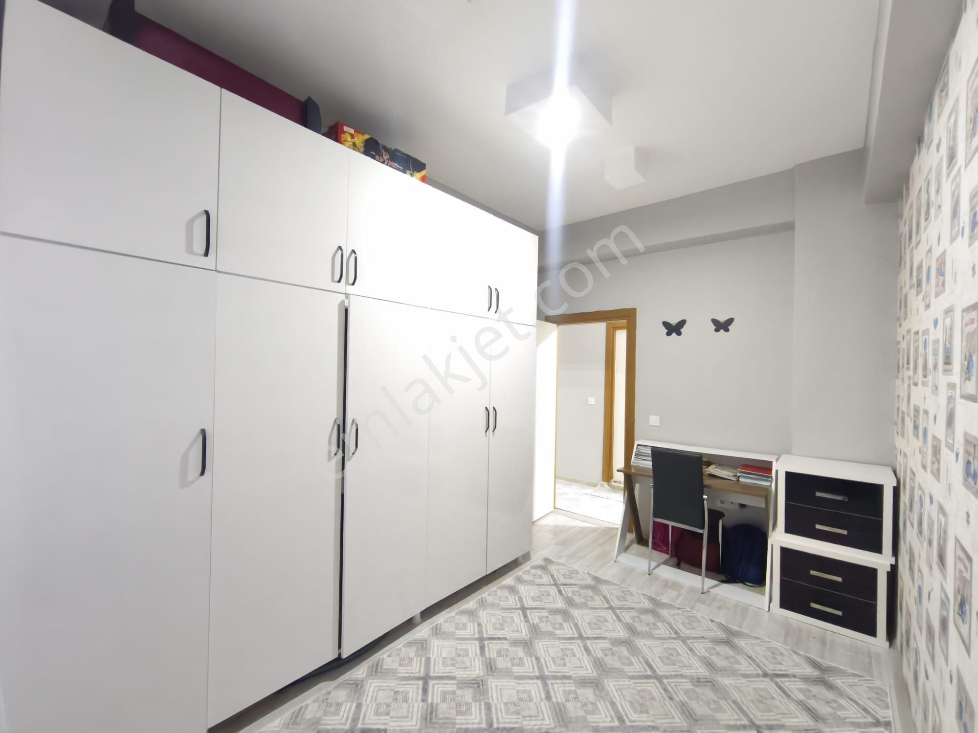 Makro Life Gayrimenkul'den Acil Satılık Ahmet Kaya Caddesinde 2+1 Yüksek Giriş Daire - Görsel 8