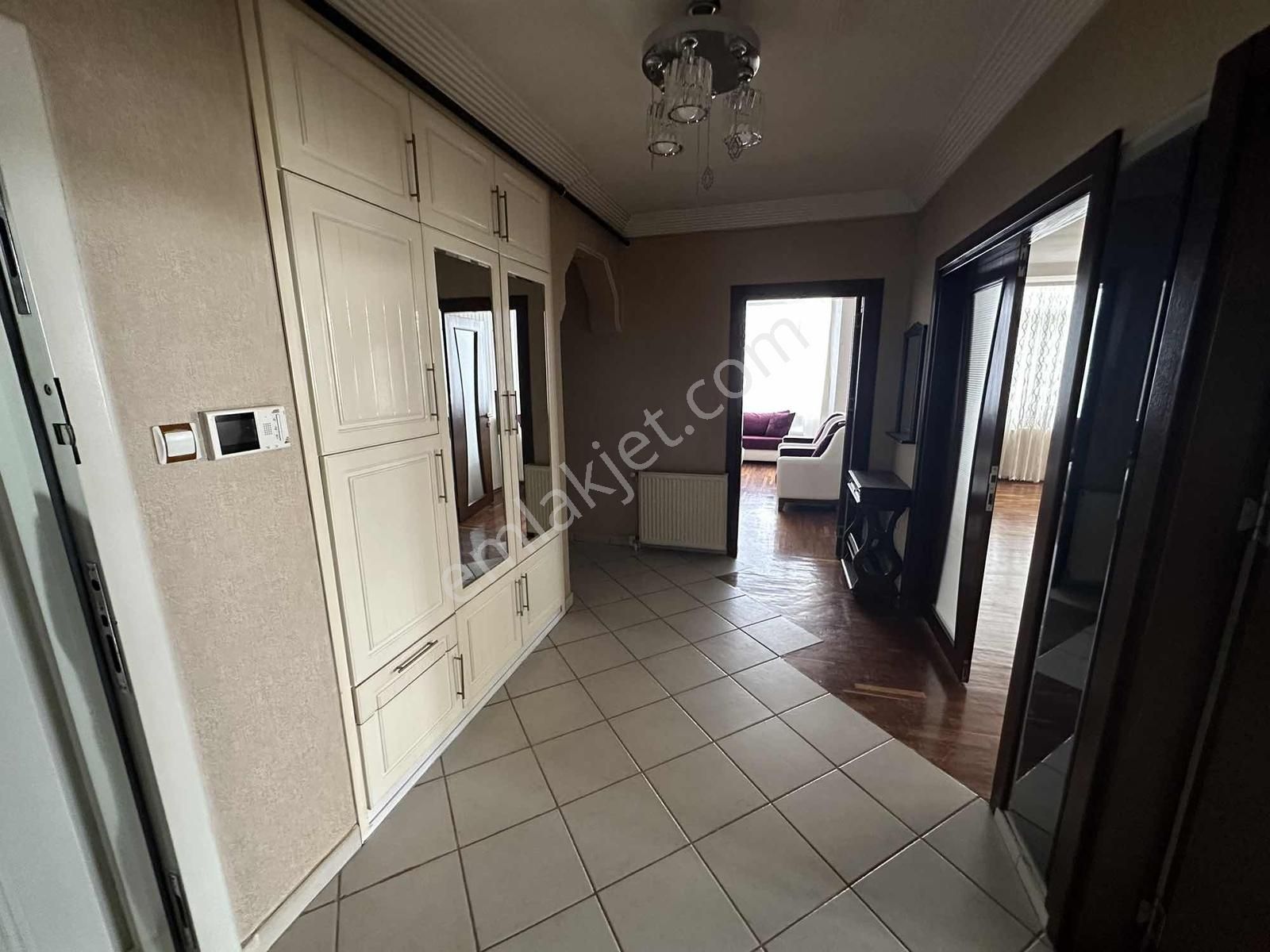 Barajyolu 2. Parsel Site İçi 3+1 Kapalı Mutfak 140m² Güney Cephe - Görsel 18