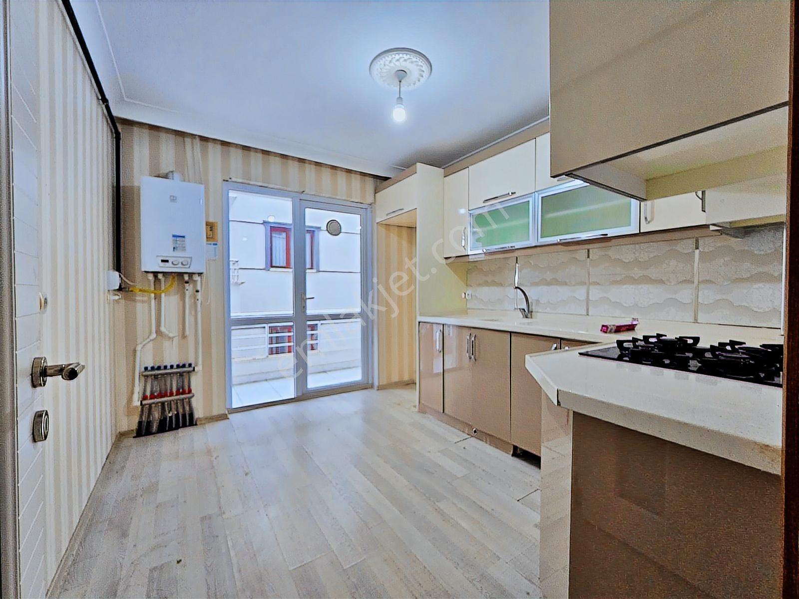 Topçu'da Yeni Binada Asansörlü 3+1 Krediye Uygun Ön Cephe Ev - Görsel 34