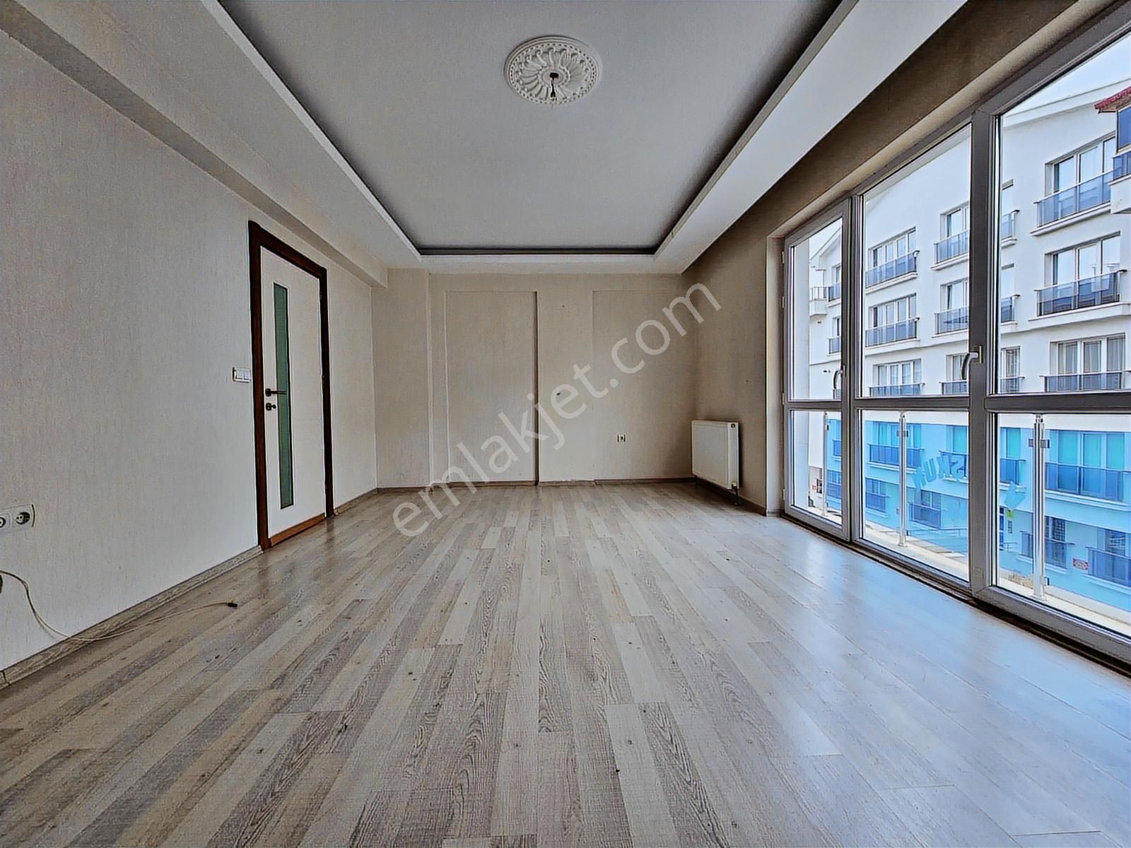 Topçu'da Yeni Binada Asansörlü 3+1 Krediye Uygun Ön Cephe Ev - Görsel 15