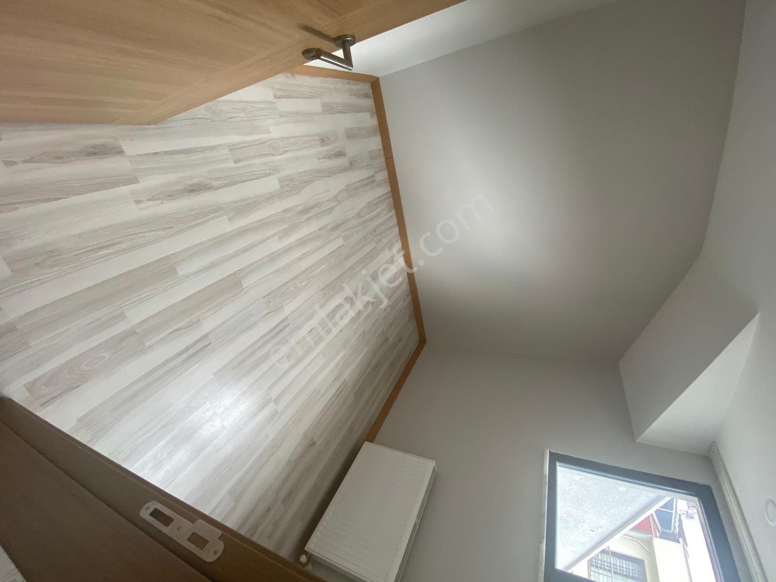 Evinibul'dan Caddeye 1.paralelde 60m2 1+1 Çatı Katı/teraslı - Görsel 10
