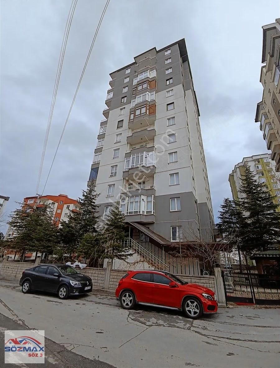 Yenidoğan Mahallesinde Çift Banyo Satılık Ara Kat Daire - Görsel 2