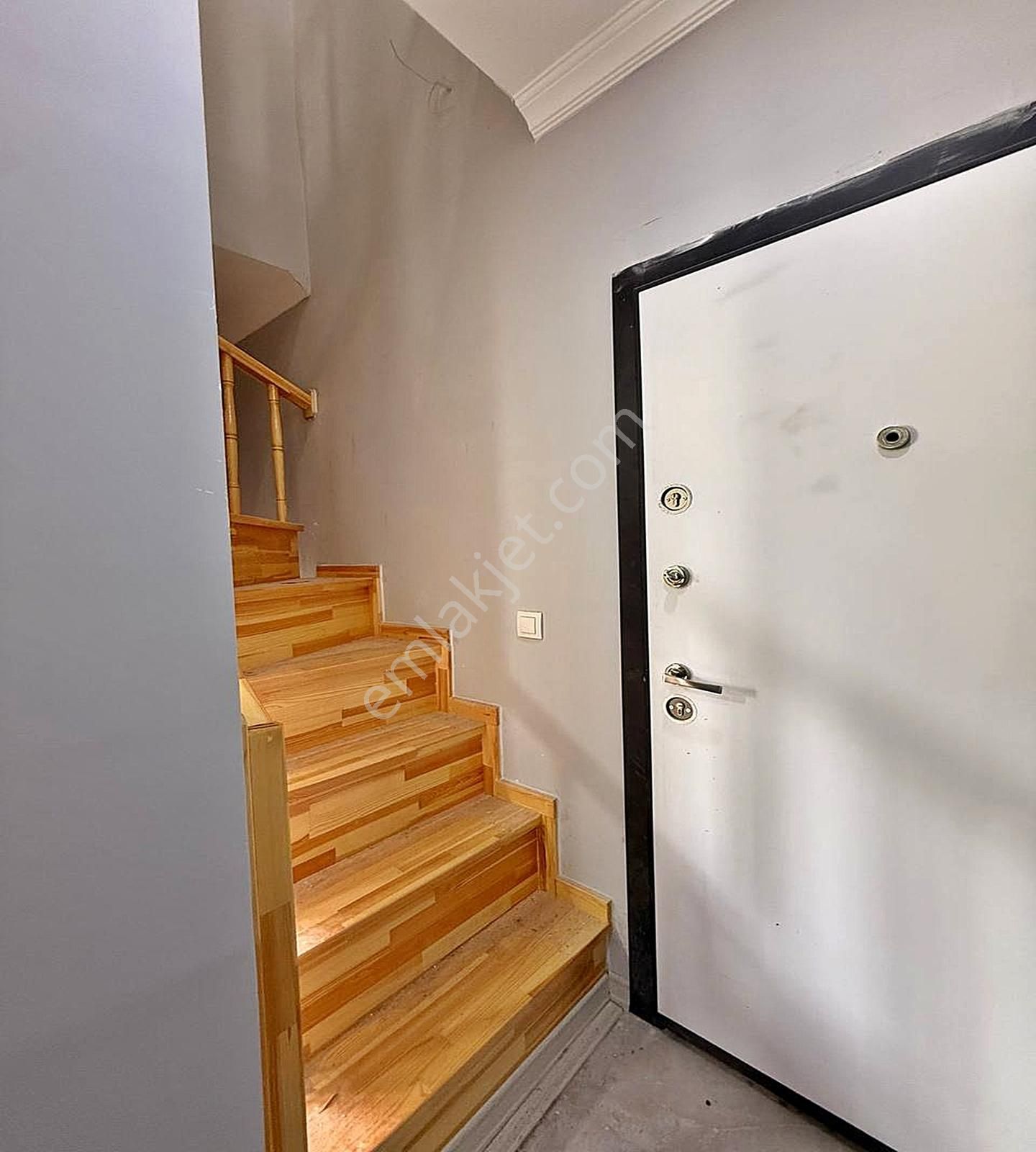 West Marina'ya Komşu Villa Tadında, Bahçe Kullanımlı 3+2 Dubleks - Görsel 19