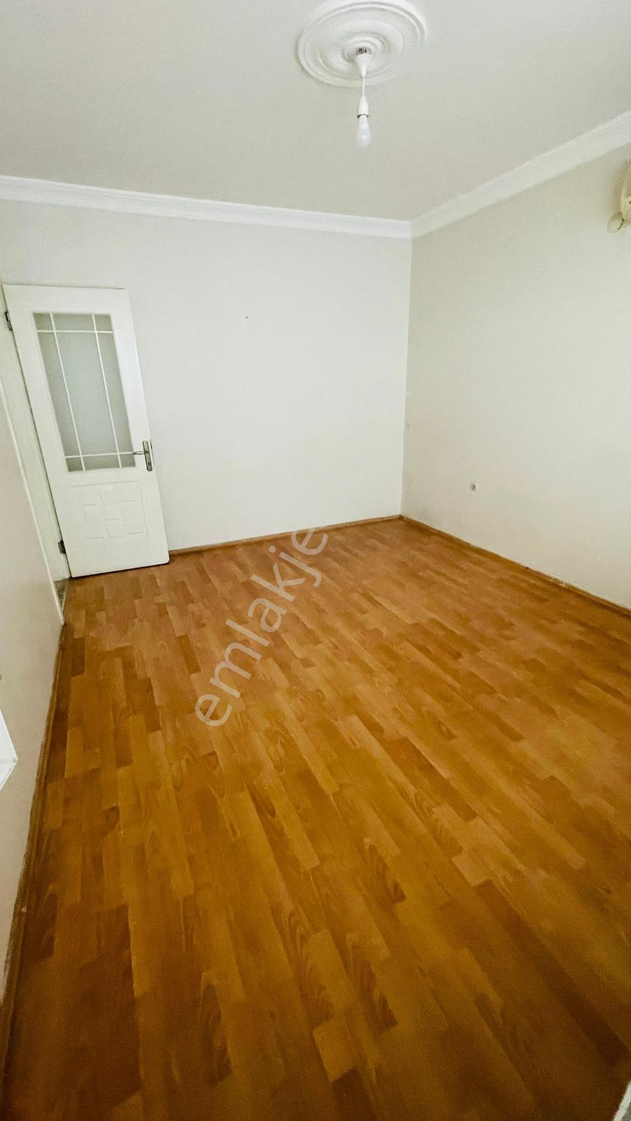 Saim Çıkrıkçı Caddesi Üzerinde Bakımlı 2+1 Kiralık Daire - Görsel 21