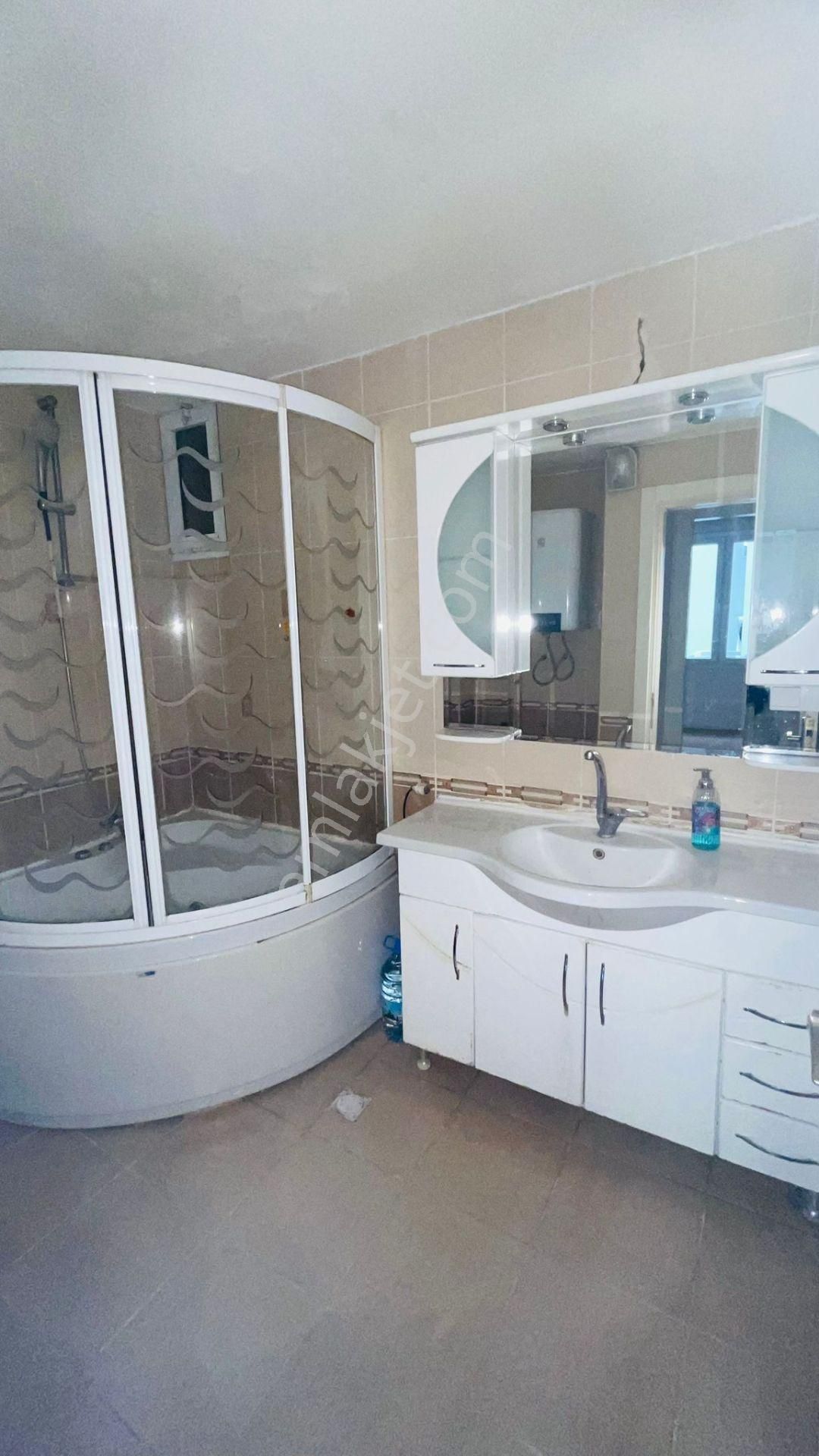 Saim Çıkrıkçı Caddesi Üzerinde Bakımlı 2+1 Kiralık Daire - Görsel 23