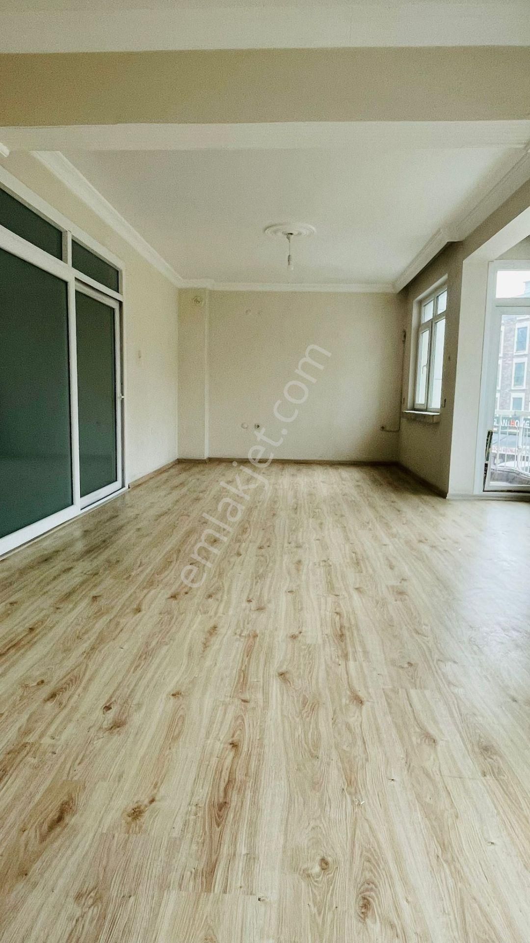 Saim Çıkrıkçı Caddesi Üzerinde Bakımlı 2+1 Kiralık Daire - Görsel 7