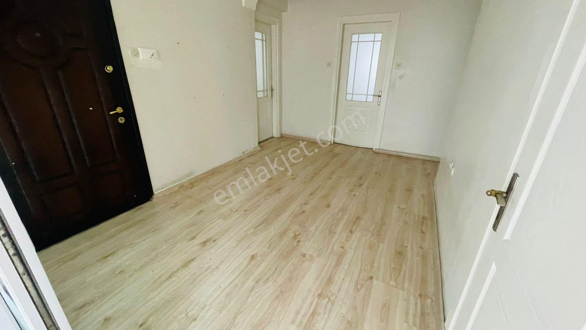Saim Çıkrıkçı Caddesi Üzerinde Bakımlı 2+1 Kiralık Daire - Görsel 16