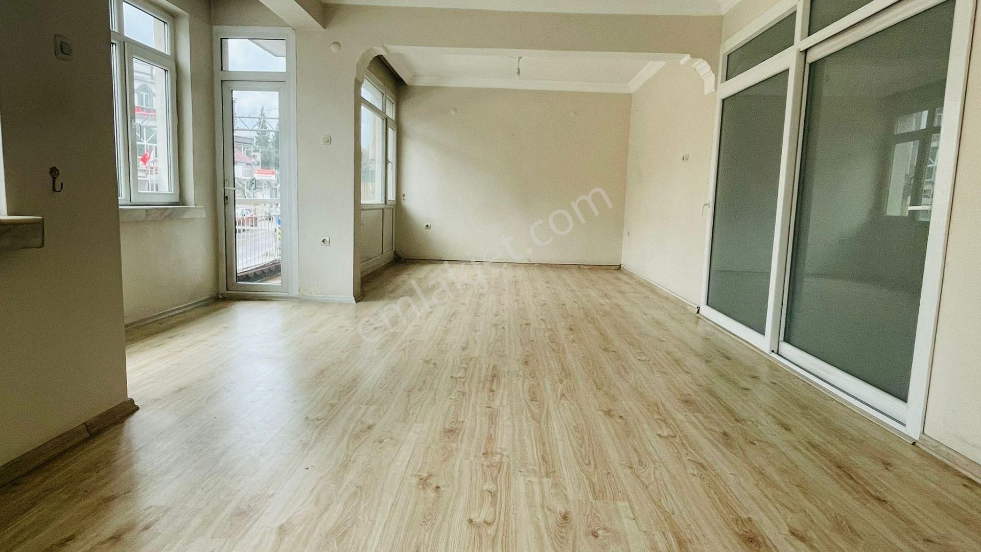 Saim Çıkrıkçı Caddesi Üzerinde Bakımlı 2+1 Kiralık Daire - Görsel 8