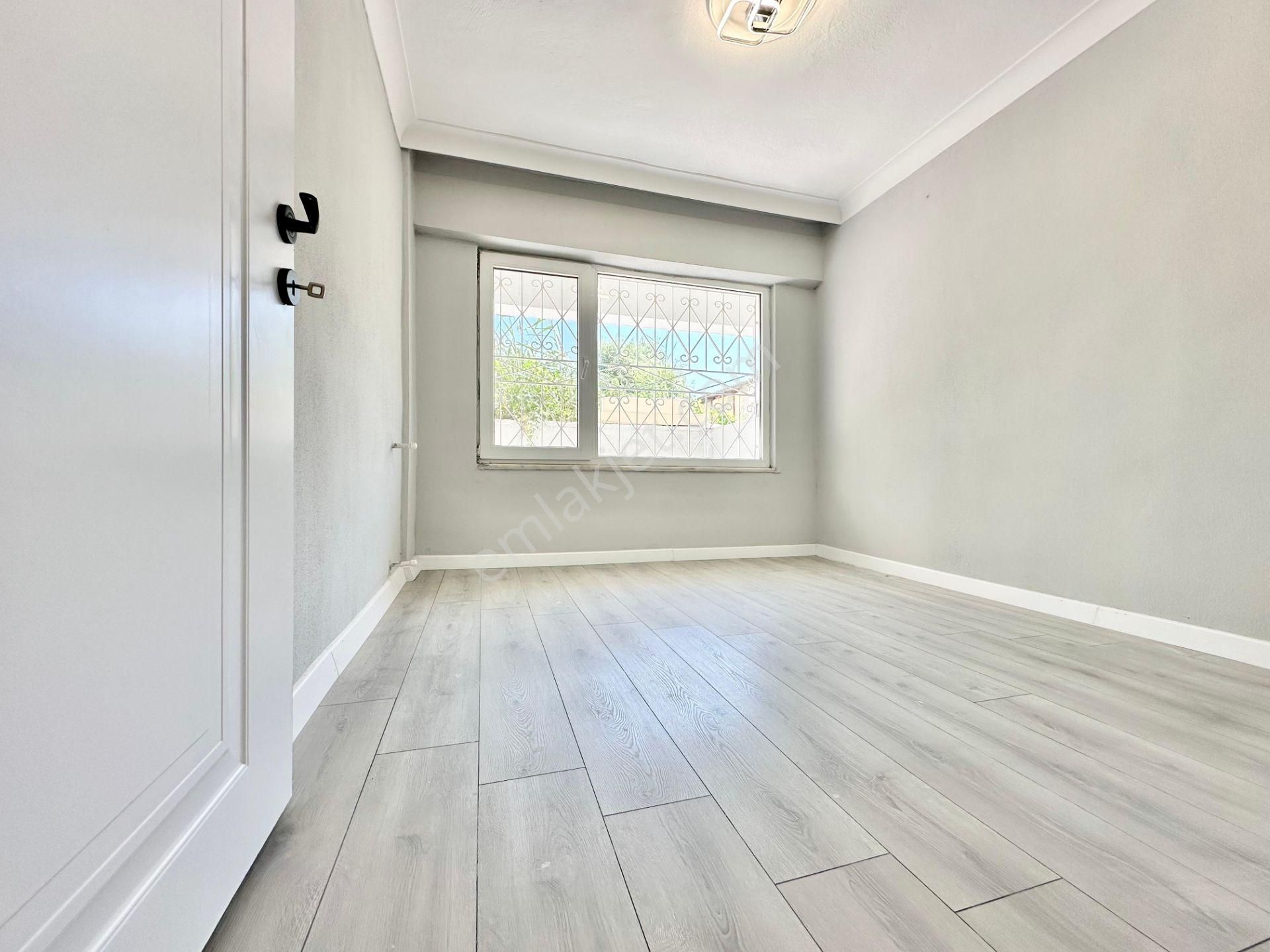 ꧁akçay Ay Emlaktan꧂ Denize Sadece 100 M Müstakil Tadında Bahçe Kullanımlı Satılık 2+1 Daire - Görsel 12