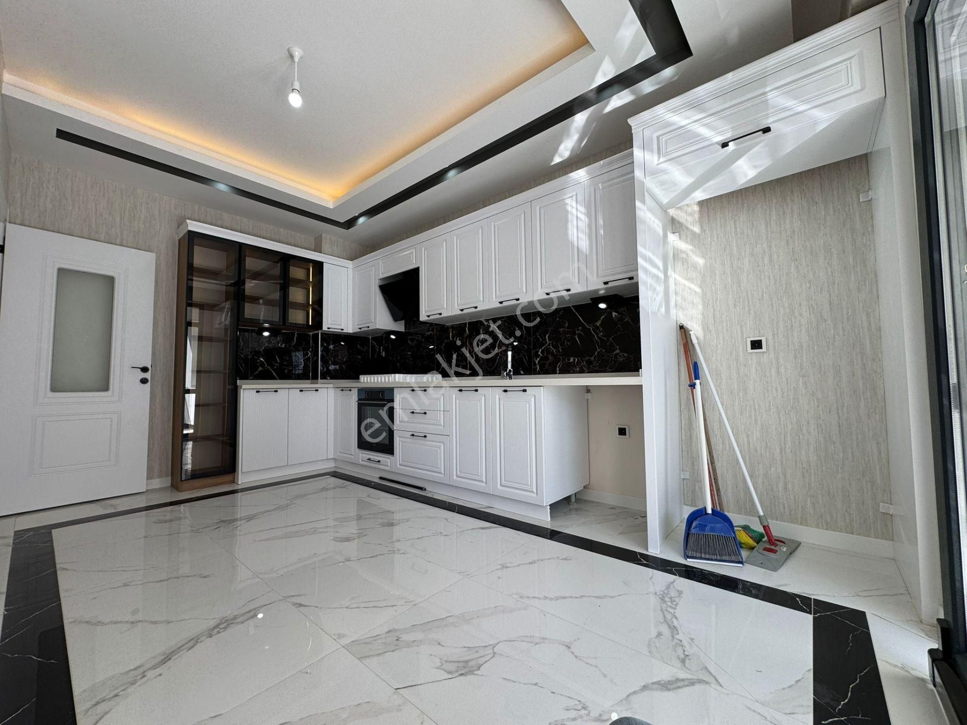 Emrah Çiftci'den Selçuklu Sancak Mahallesi Veysel Karani Caddesi Yanı Satılık 3+1 Lüks Daireler - Görsel 4