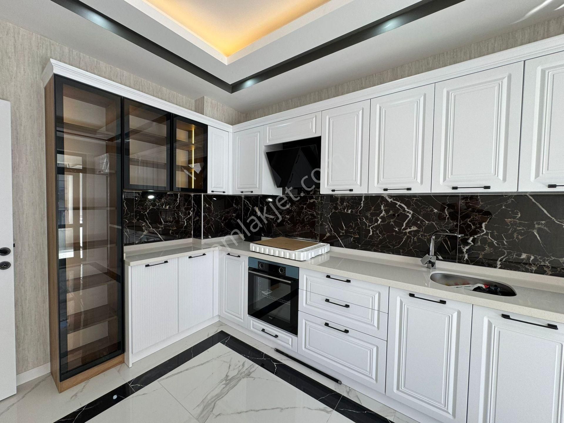 Emrah Çiftci'den Selçuklu Sancak Mahallesi Veysel Karani Caddesi Yanı Satılık 3+1 Lüks Daireler - Görsel 6