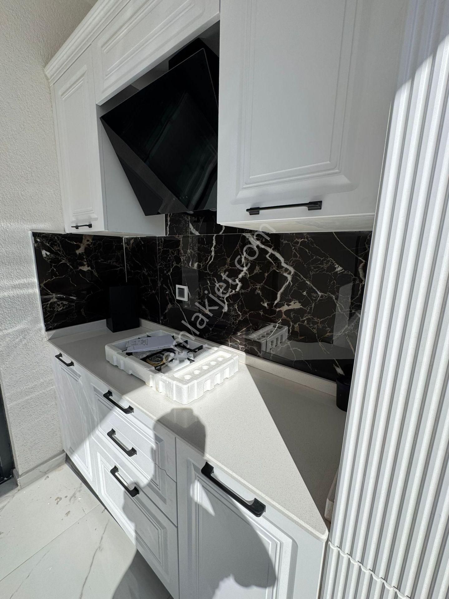 Emrah Çiftci'den Selçuklu Sancak Mahallesi Veysel Karani Caddesi Yanı Satılık 3+1 Lüks Daireler - Görsel 11