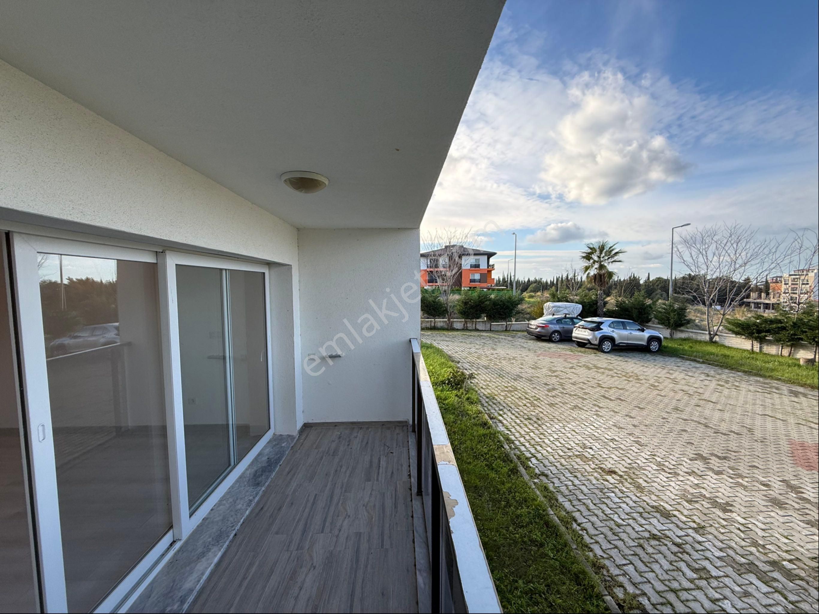 Kuşadası Davutlar Havuzlu Sitede Satılık 2+1 Daire - Görsel 13