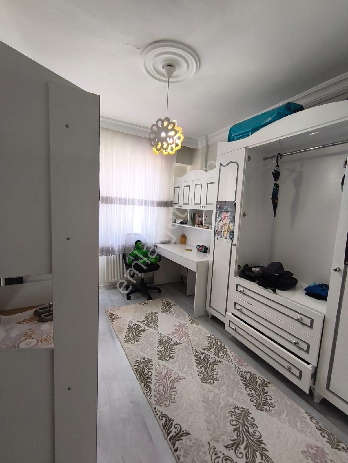Makrolife Gayrimenkul'den Yeniyol Bakımlı 3+1 Satılık Son Kat Daire - Görsel 3