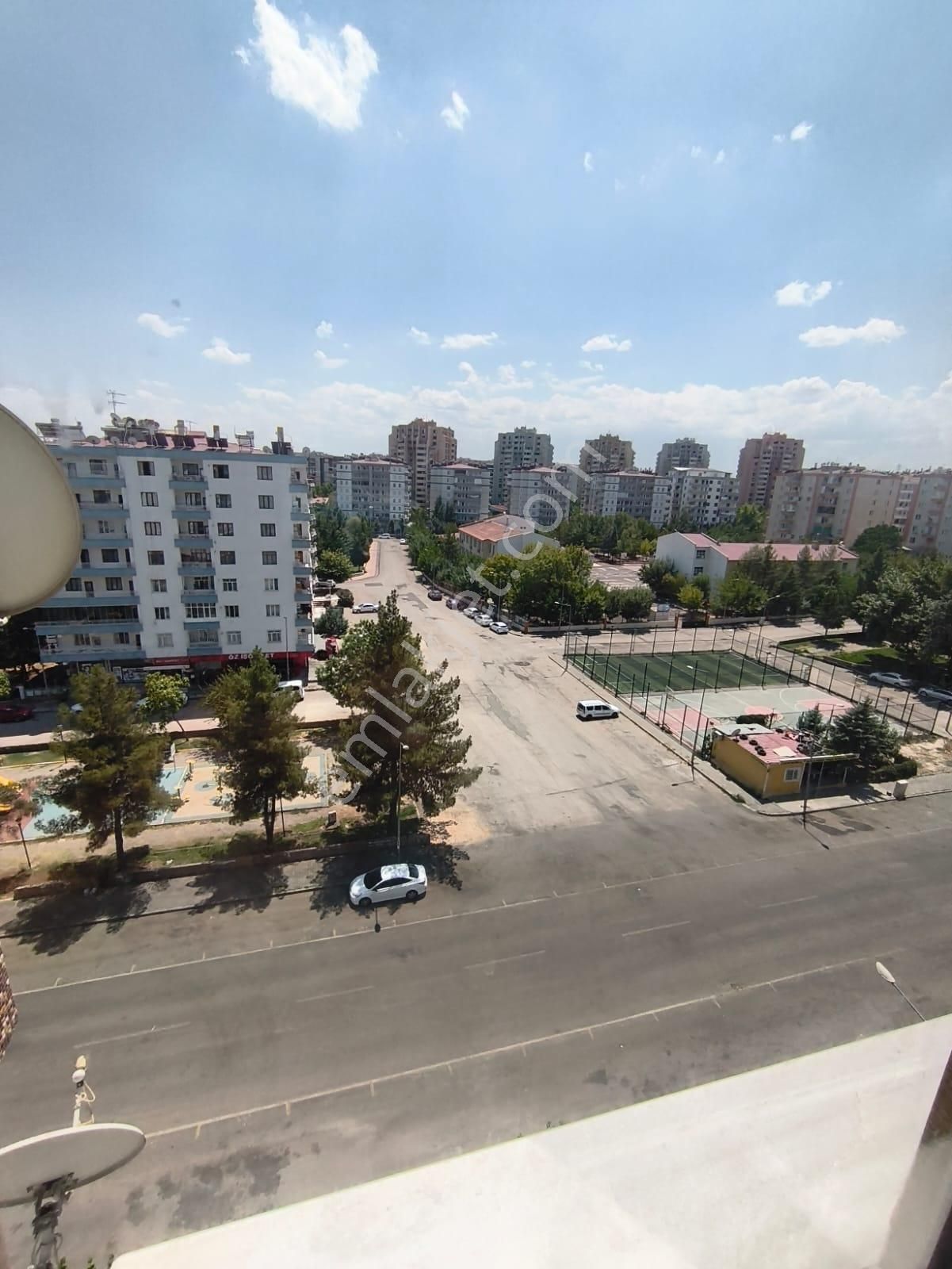 Makrolife Gayrimenkul'den Yeniyol Bakımlı 3+1 Satılık Son Kat Daire - Görsel 21