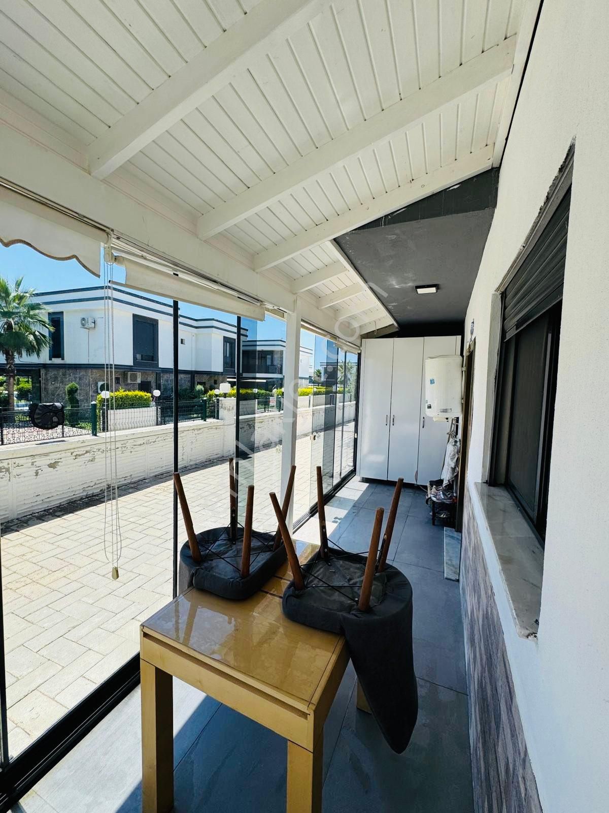 Kuşadası Denize Yakıın 3+1 Havuzlu Villa - Görsel 24