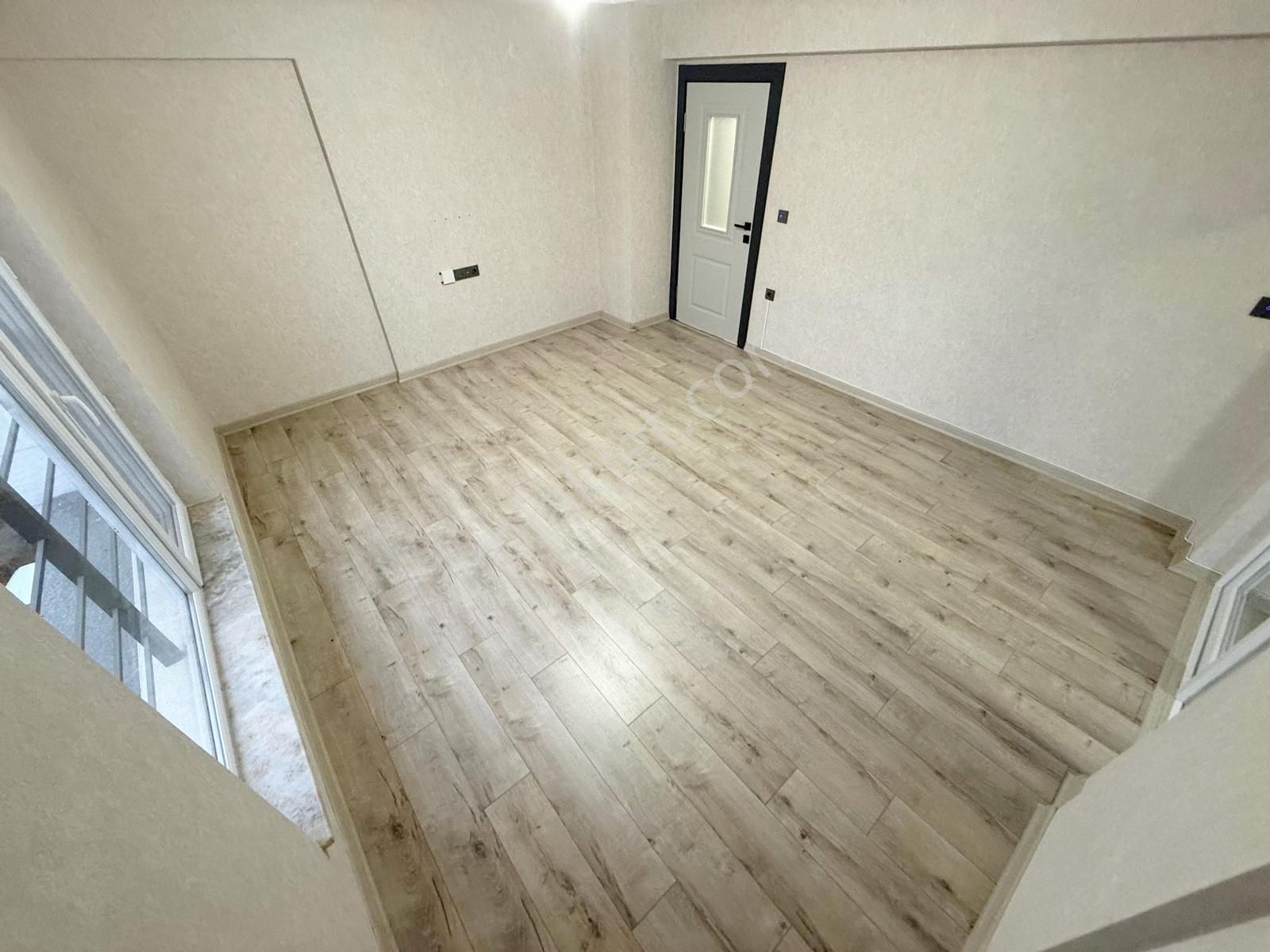 Cumhuriyet Mahallesi Merkezde Süper Lüx 2+1 - Görsel 16