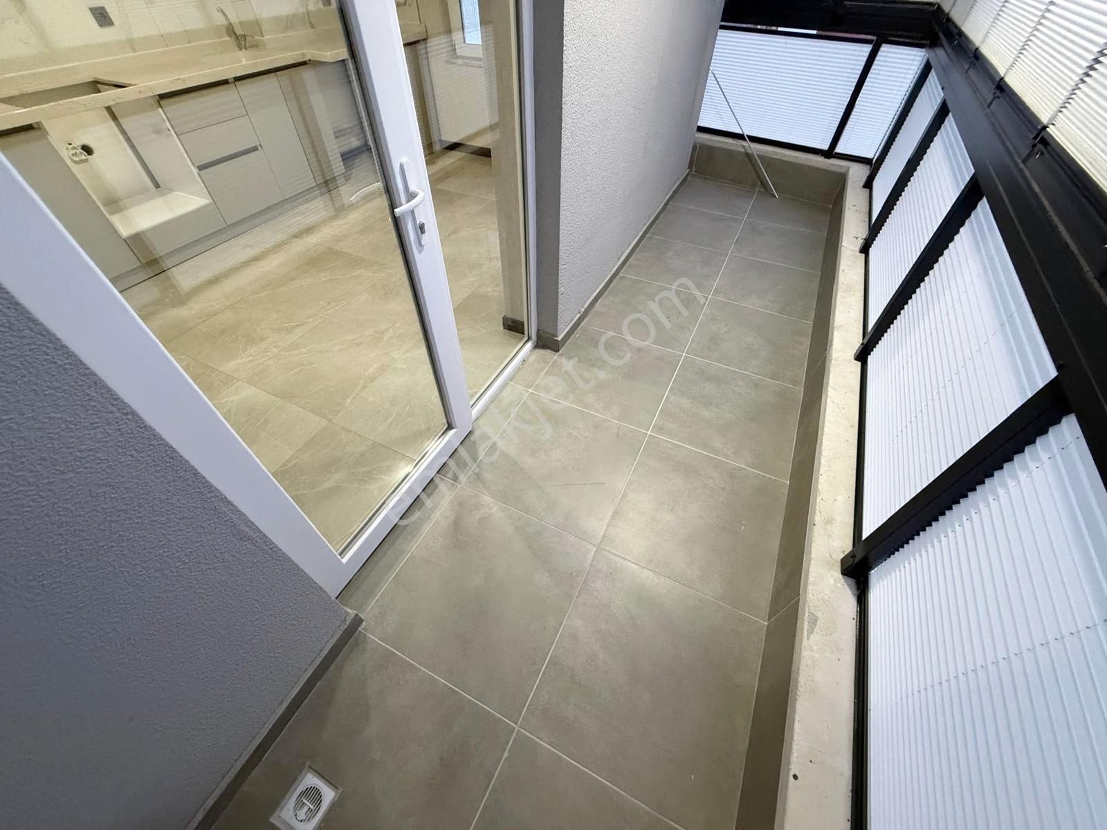 Cumhuriyet Mahallesi Merkezde Süper Lüx 2+1 - Görsel 13