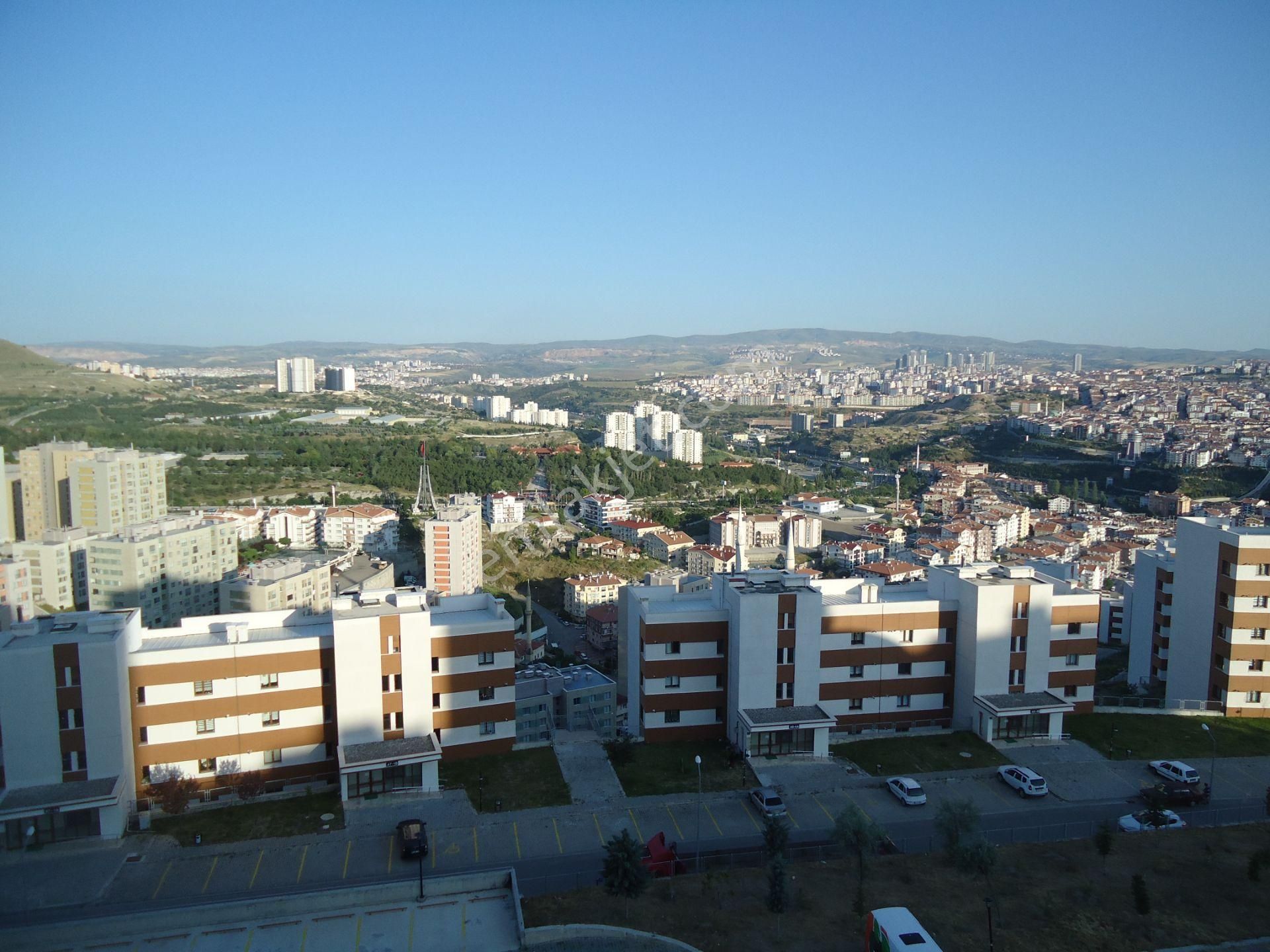 Krc'den Uzun Bloklarda Katta Satılık 3+1 Daire - Görsel 20