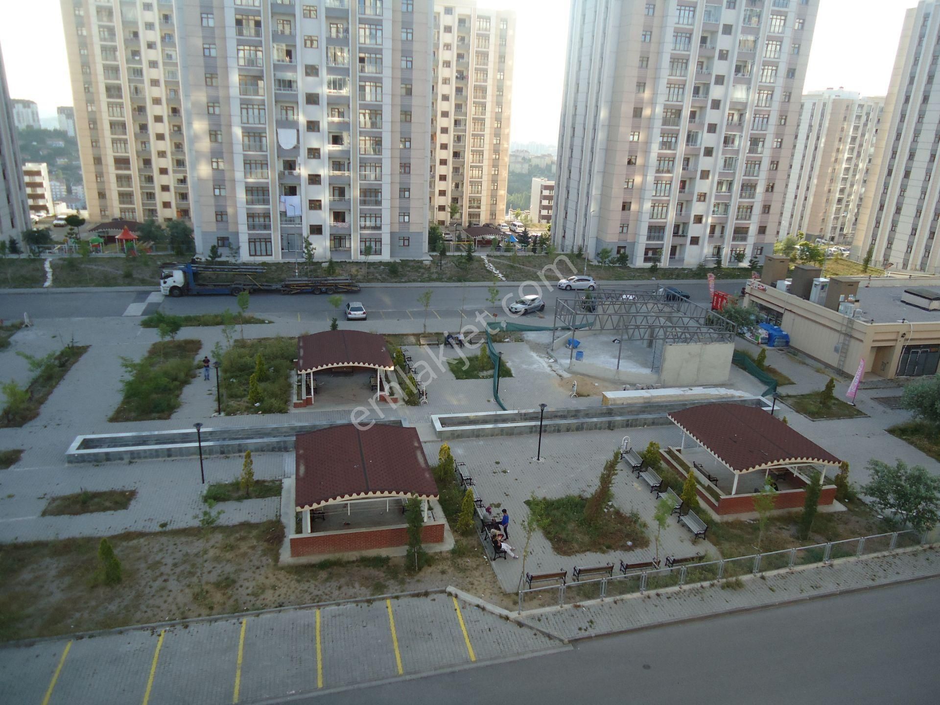 Krc'den Uzun Bloklarda Katta Satılık 3+1 Daire - Görsel 26