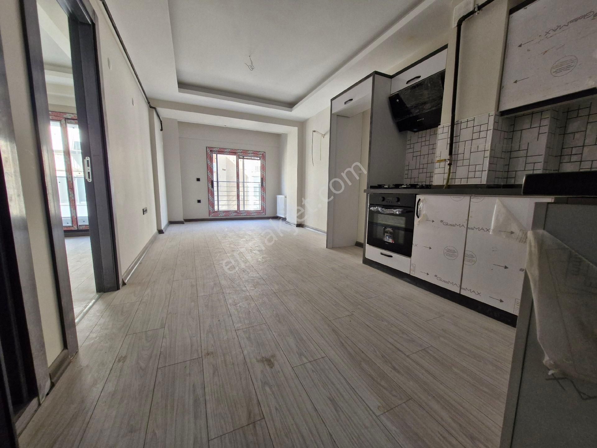 Girne Bulvarında Sıfır Asansörlü Otoparklı 1+1 Balkonlu Mkd Emlak - Görsel 35
