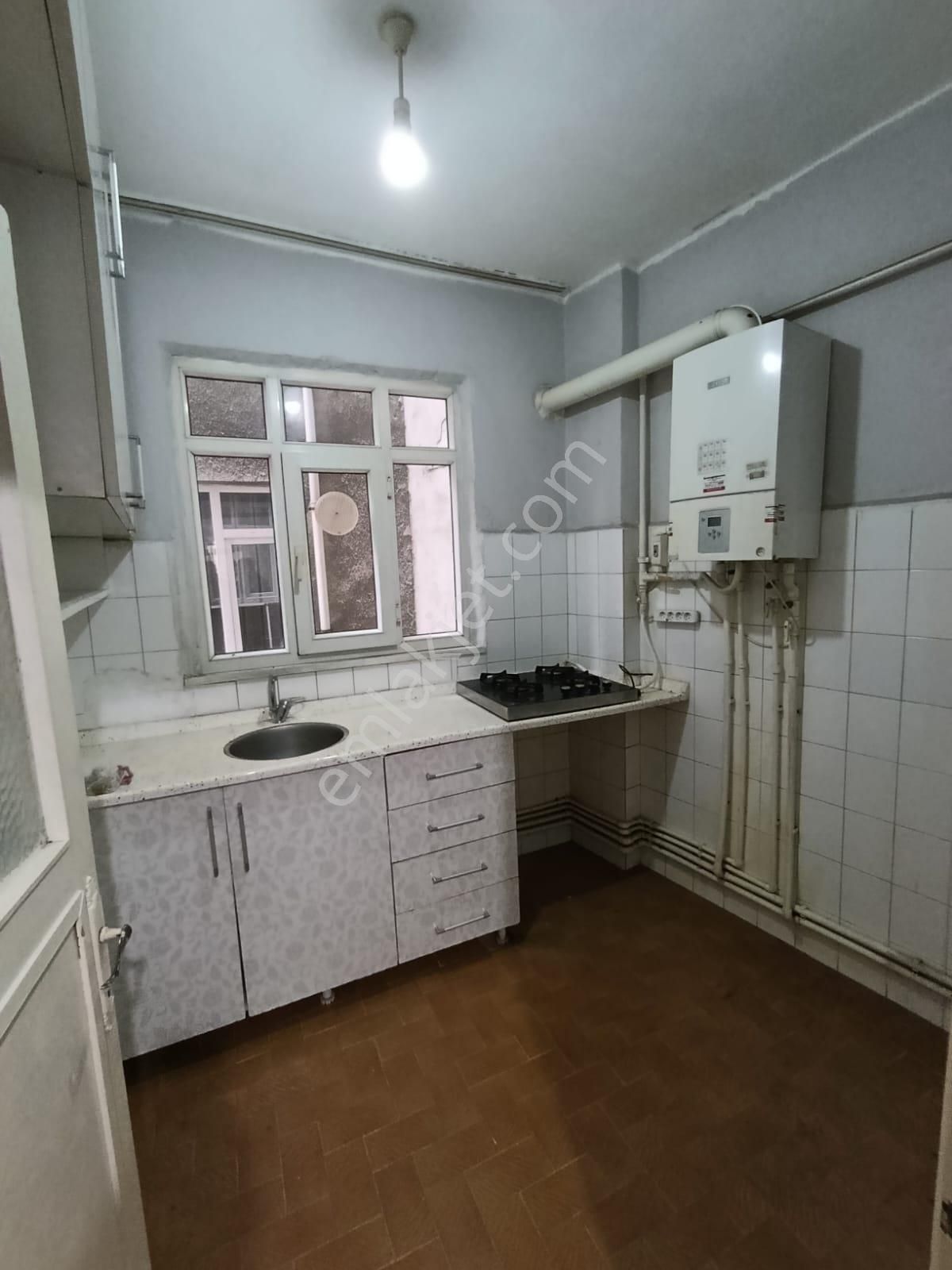 Kiralık 1+1 Daire - Feriköy, Yay Meydanı Caddesi Üzeri - Görsel 2