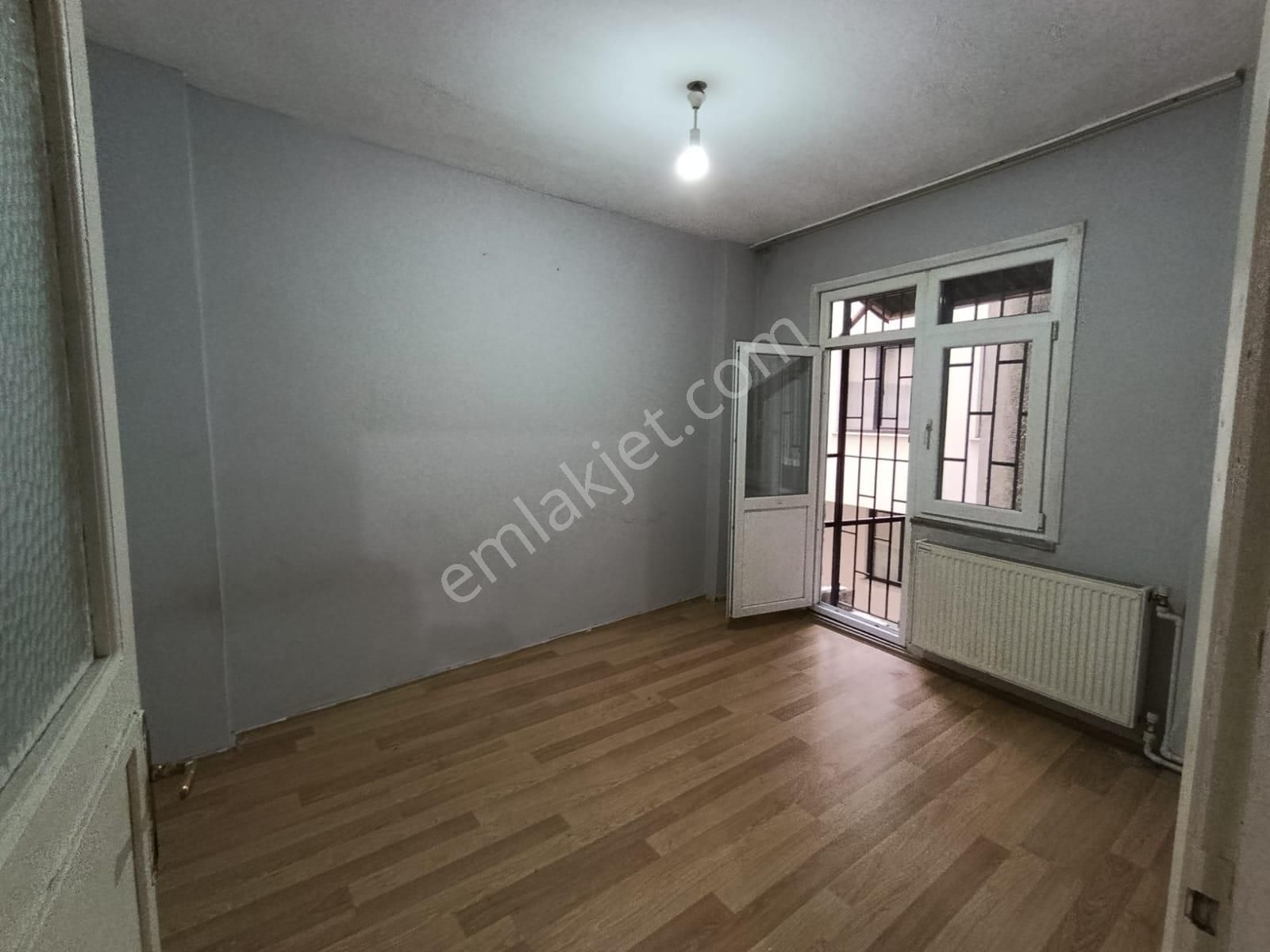 Kiralık 1+1 Daire - Feriköy, Yay Meydanı Caddesi Üzeri - Görsel 3