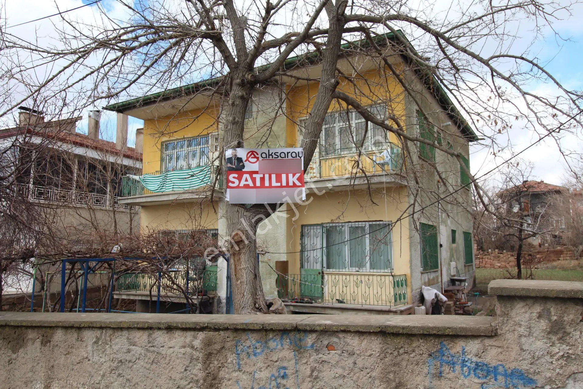 Aksaray Bahçeli Mh Mezarlık Yanında Müstakil Ev Ve Arsası(700m²) - Görsel 3