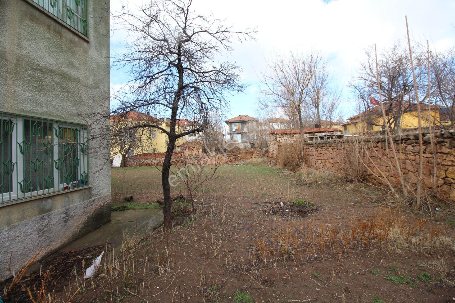 Aksaray Bahçeli Mh Mezarlık Yanında Müstakil Ev Ve Arsası(700m²) - Görsel 13