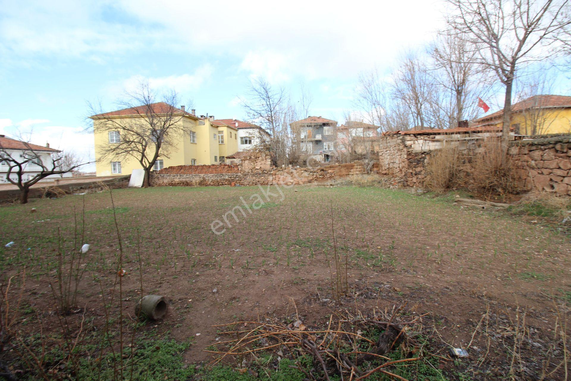 Aksaray Bahçeli Mh Mezarlık Yanında Müstakil Ev Ve Arsası(700m²) - Görsel 11