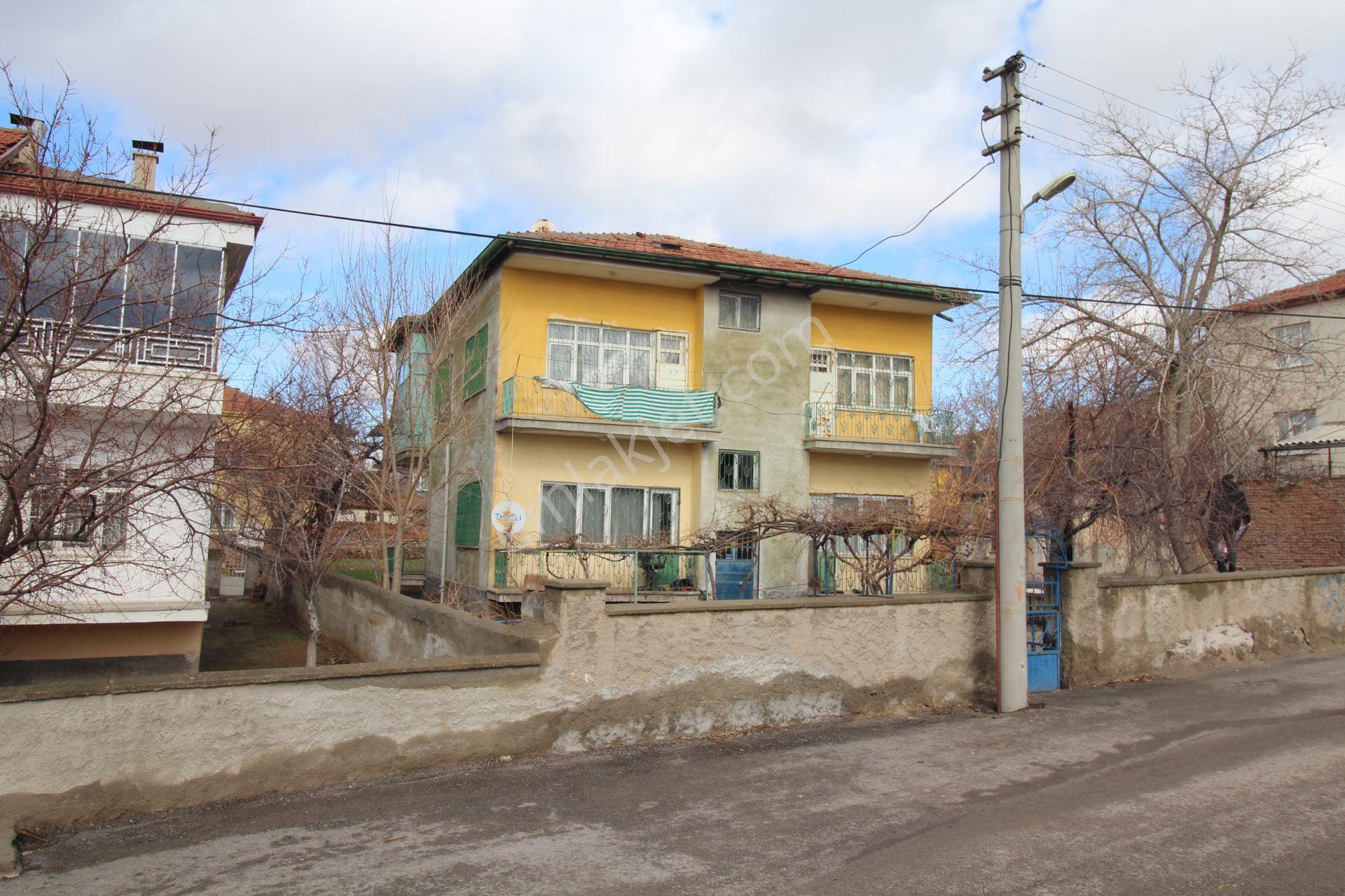 Aksaray Bahçeli Mh Mezarlık Yanında Müstakil Ev Ve Arsası(700m²) - Görsel 18
