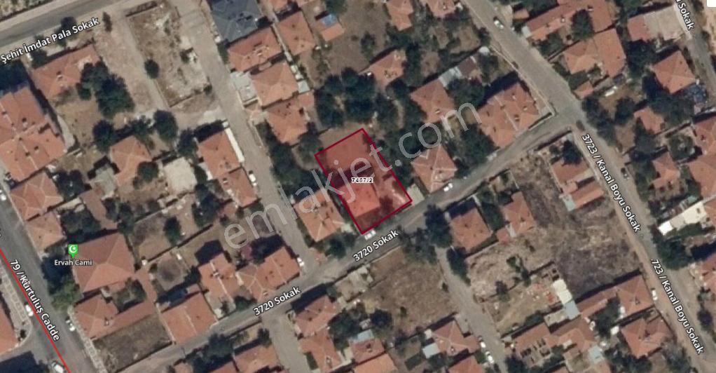 Aksaray Bahçeli Mh Mezarlık Yanında Müstakil Ev Ve Arsası(700m²) - Görsel 24