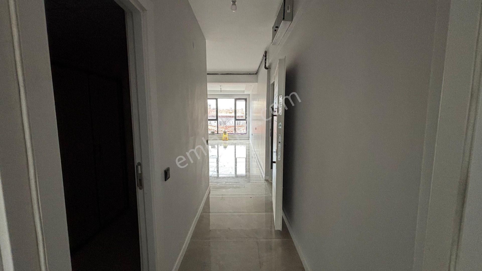 !! Recep Ümit'ten Şirintepe Mahallesinde Muzaffer Çil Anadolu Lisesi Yakını 2+0 Fırsat Daire !! Ce - Görsel 9