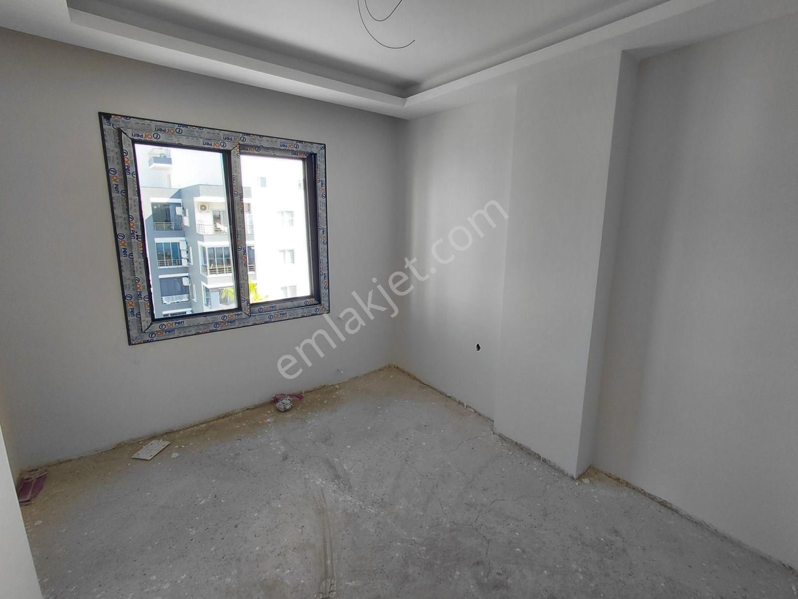 Uğur Emlak'tan Alata'da Satılık Kapalı Mutfaklı Geniş Daire - Görsel 11