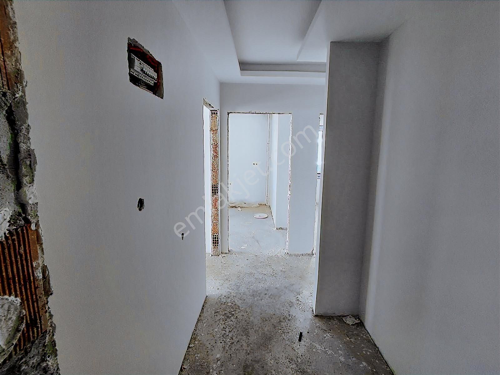 Uğur Emlak'tan Alata'da Satılık Kapalı Mutfaklı Geniş Daire - Görsel 10