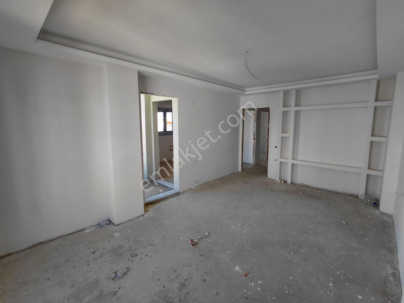 Uğur Emlak'tan Alata'da Satılık Kapalı Mutfaklı Geniş Daire - Görsel 7