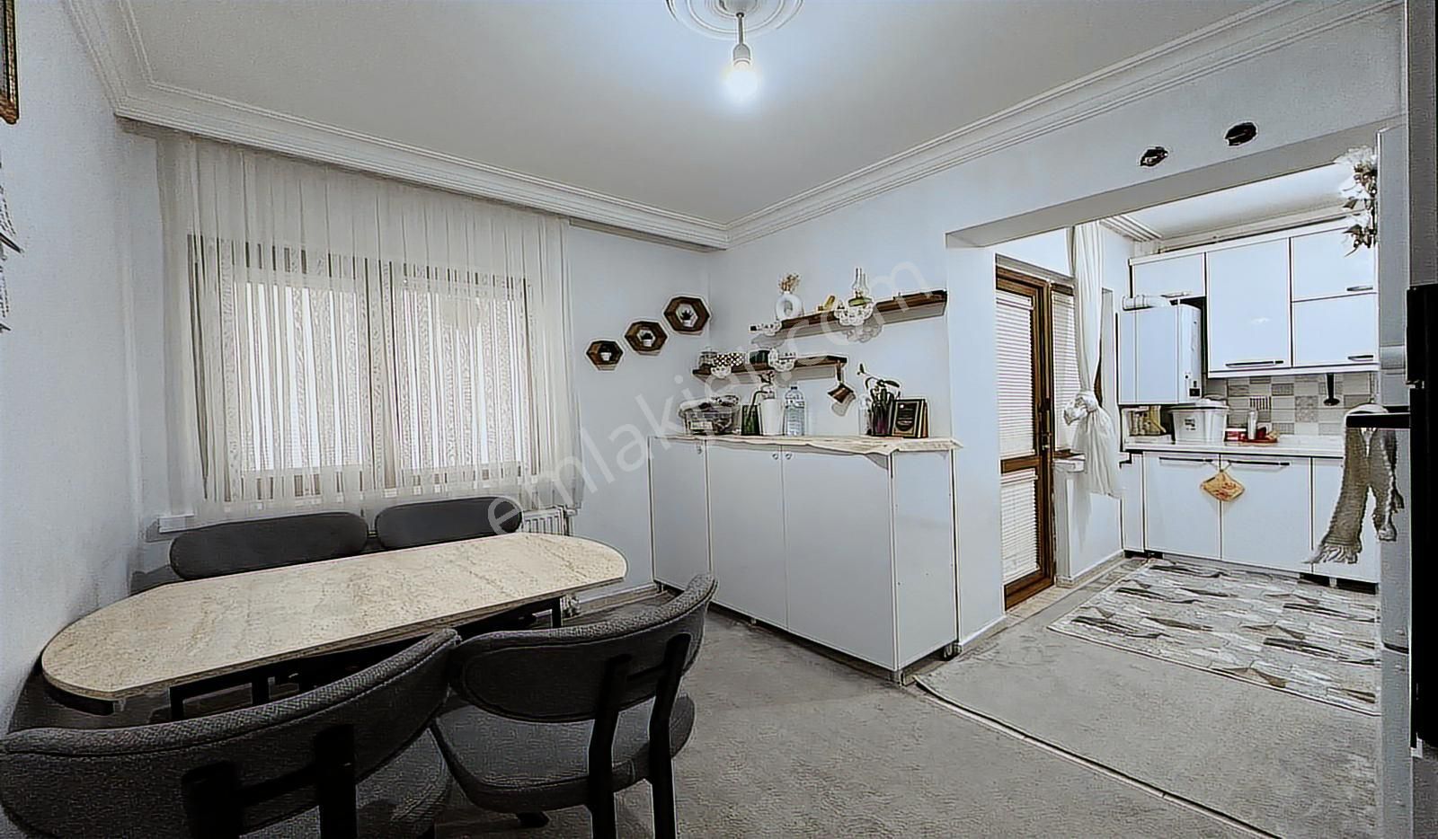 Karakaya'da Site İçerisinde Cadde Dibinde Dublek's Daire