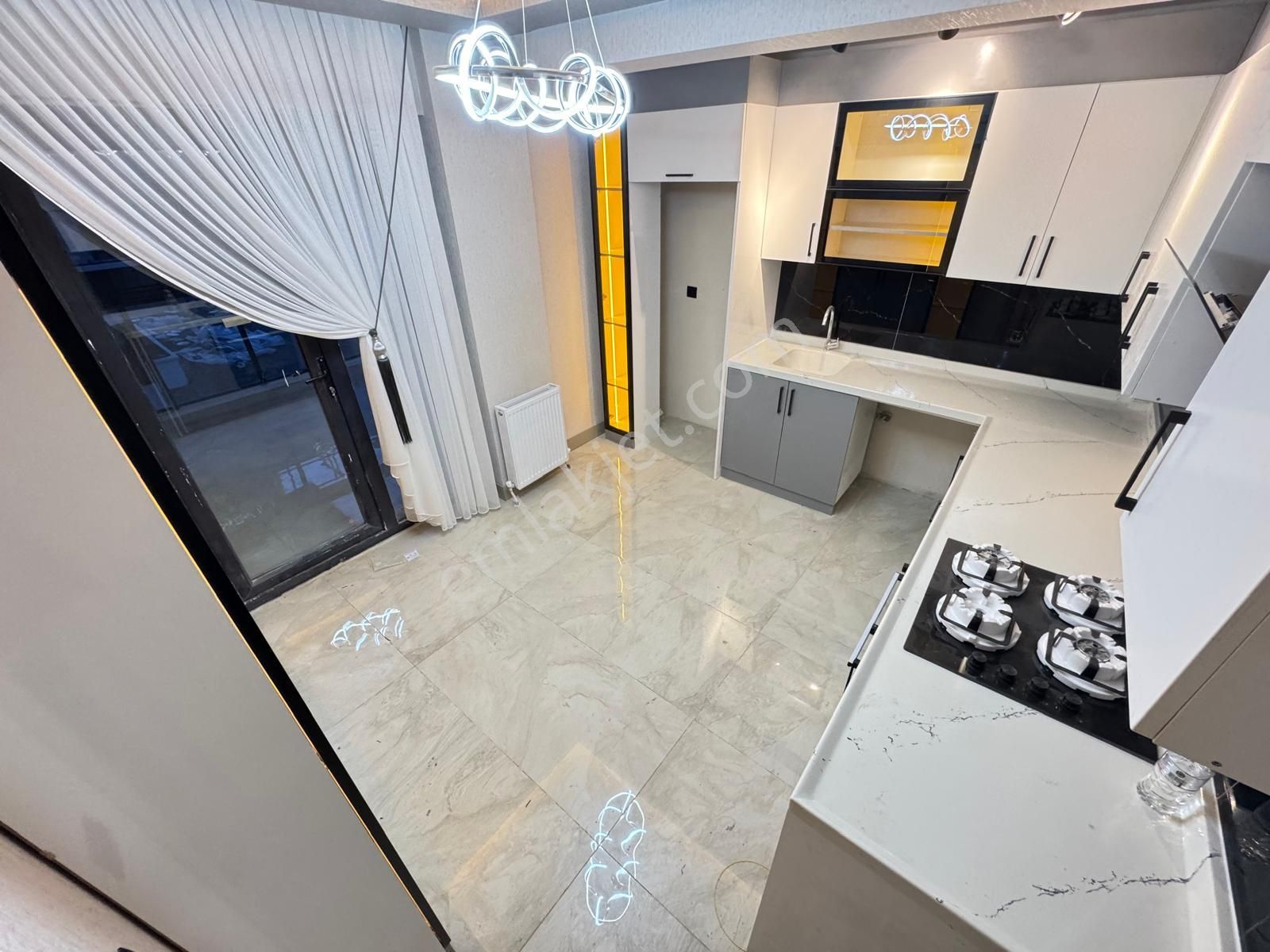 Yenikent Menderes'te 3+1 Şık Tasarımıyla Ultra Lüx Satılık Daire - Görsel 4