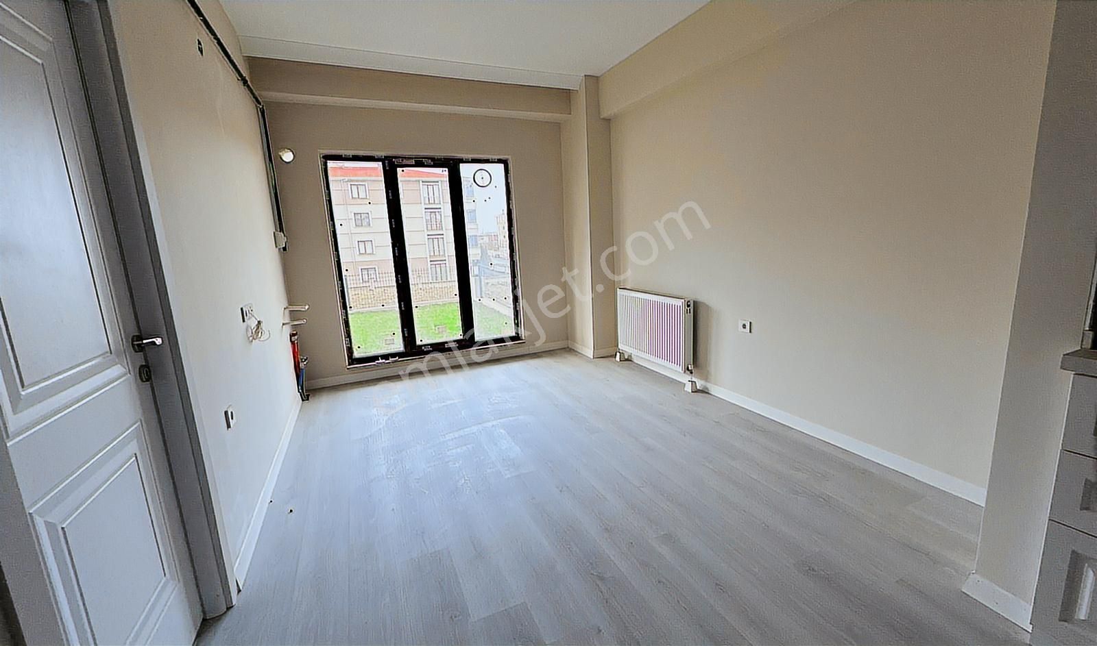 Redstone'dan 33 M ² Bahçe Kullanım Alanlı Site İçi 1+1 Daire - Görsel 15