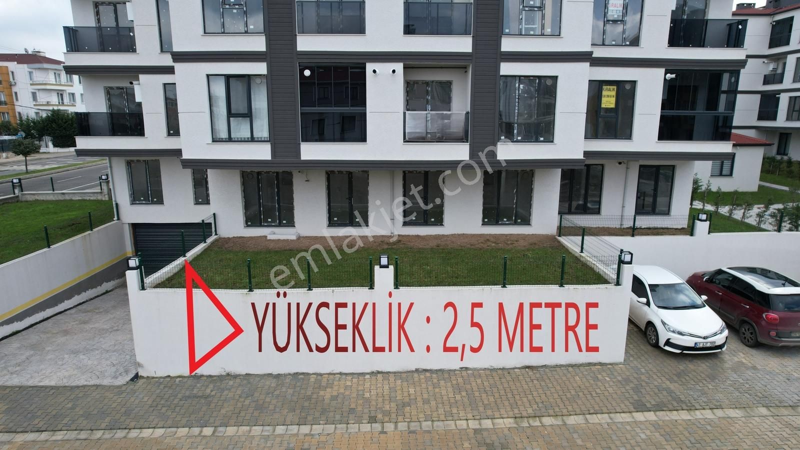 Redstone'dan 33 M ² Bahçe Kullanım Alanlı Site İçi 1+1 Daire - Görsel 27
