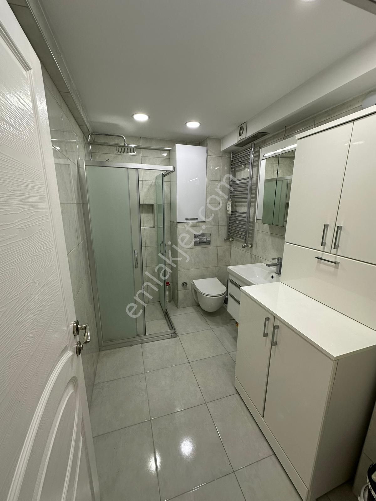Efka Gayrimenkulden Yenibosna Metro Metrobüse Yakın Satılık 80 M2 2+1 Daire - Görsel 9