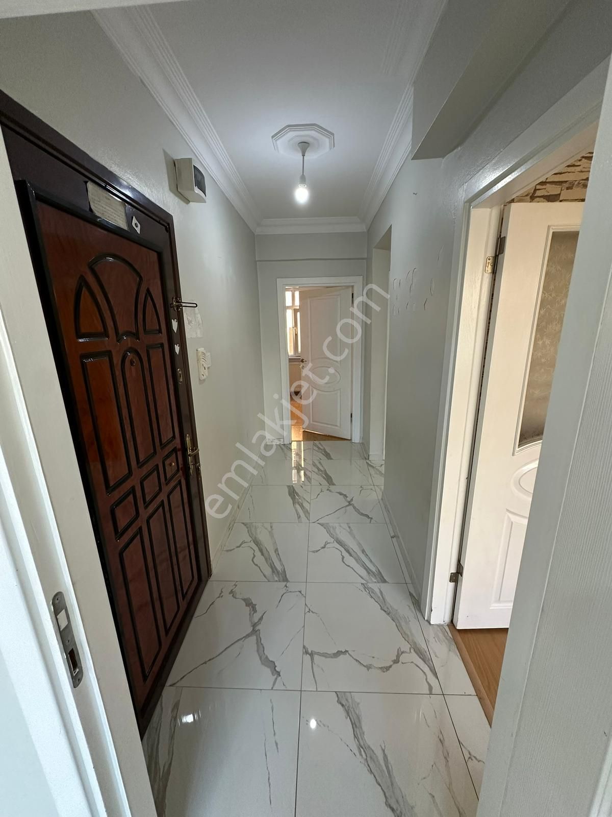 Efka Gayrimenkulden Yenibosna Metro Metrobüse Yakın Satılık 80 M2 2+1 Daire - Görsel 12