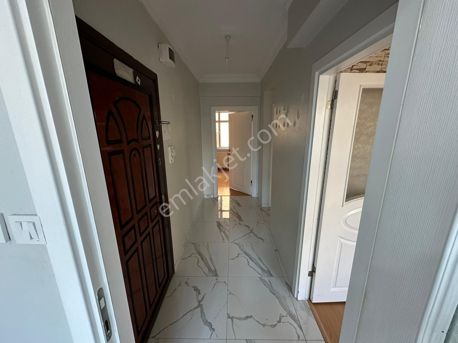 Efka Gayrimenkulden Yenibosna Metro Metrobüse Yakın Satılık 80 M2 2+1 Daire - Görsel 11