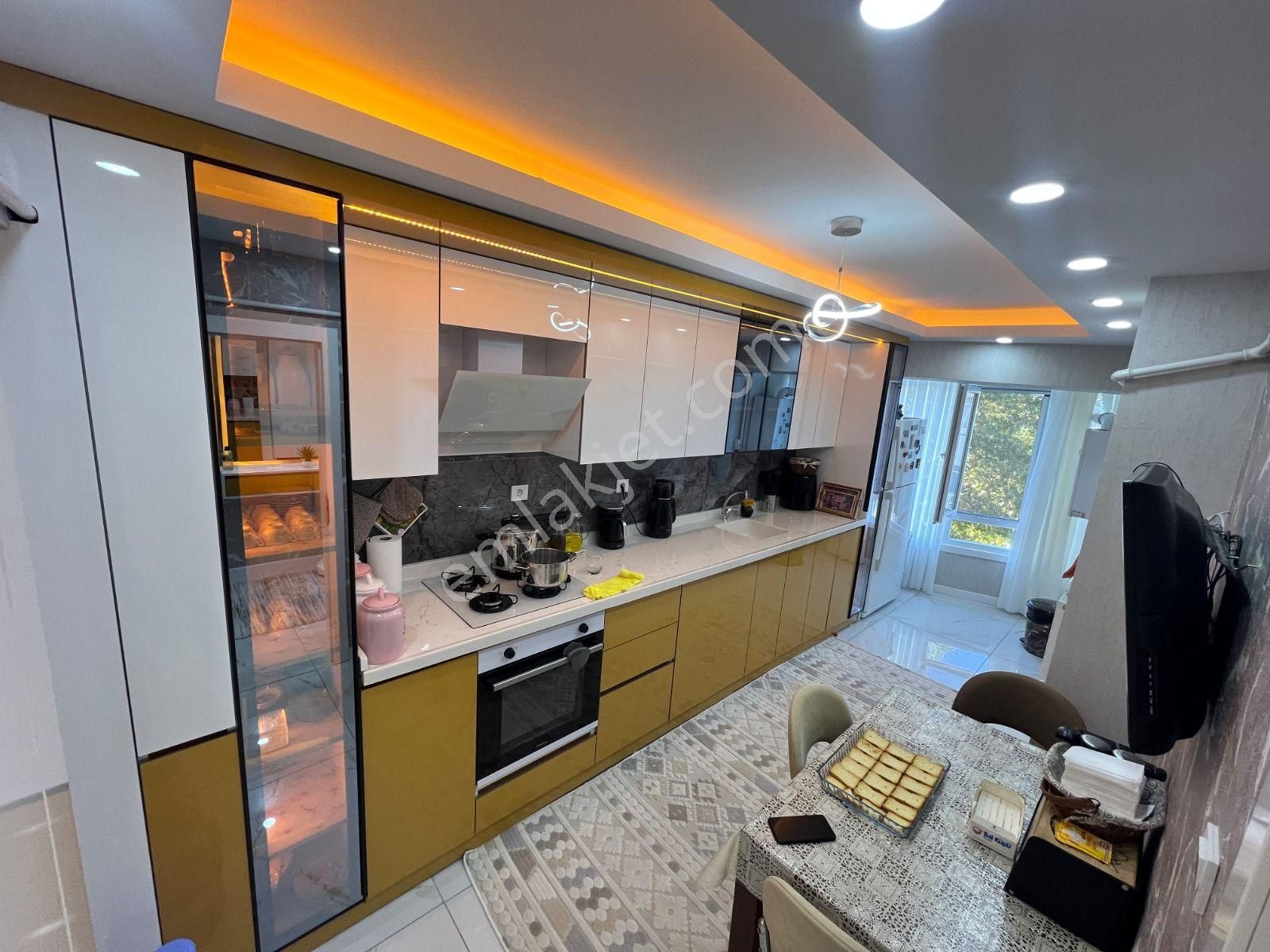 Mç Emlak'tan İstasyon Mahallesin'de 3+1 Satılık Daire - Görsel 2