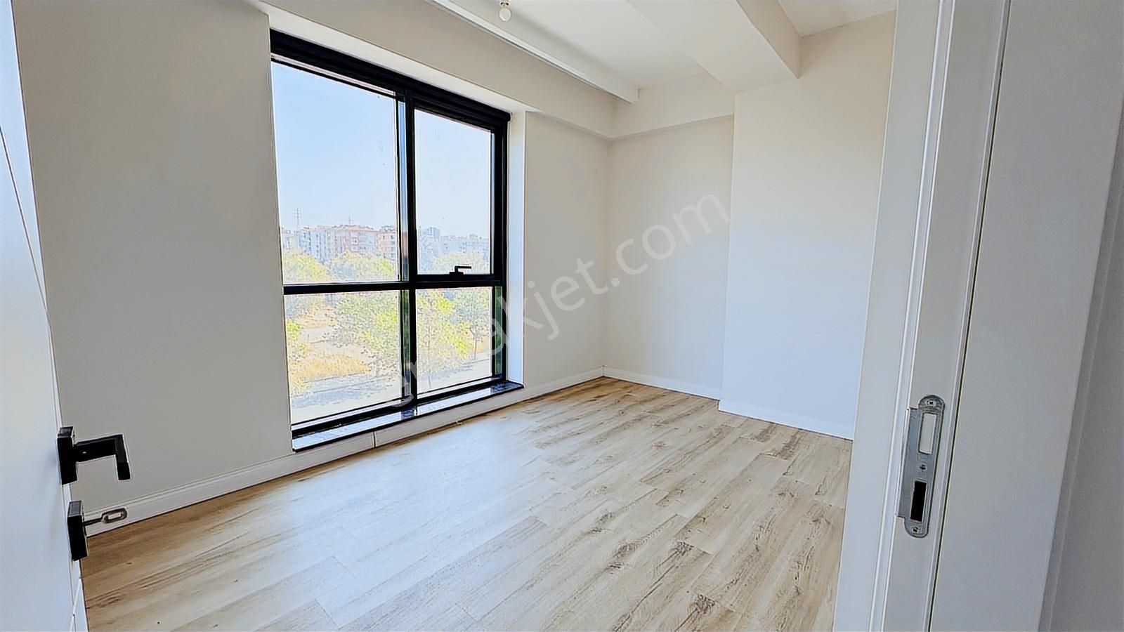 Redstone'dan Rumelide Site İçi Güvenlikli 1+1 Arakat Bulvar Cepheli - Görsel 27